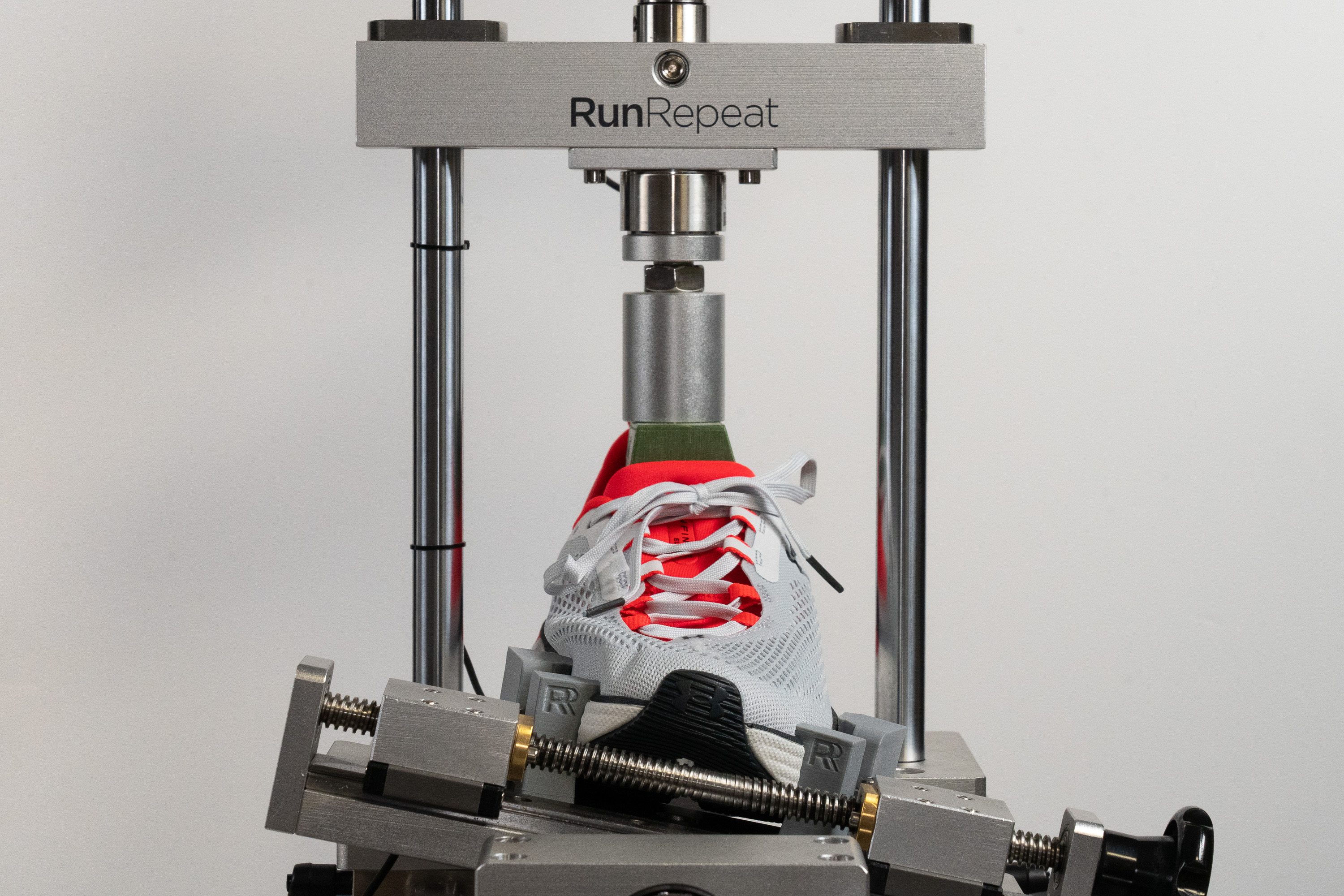 Under Armour Infinite Elite 2 Torsional rigidity