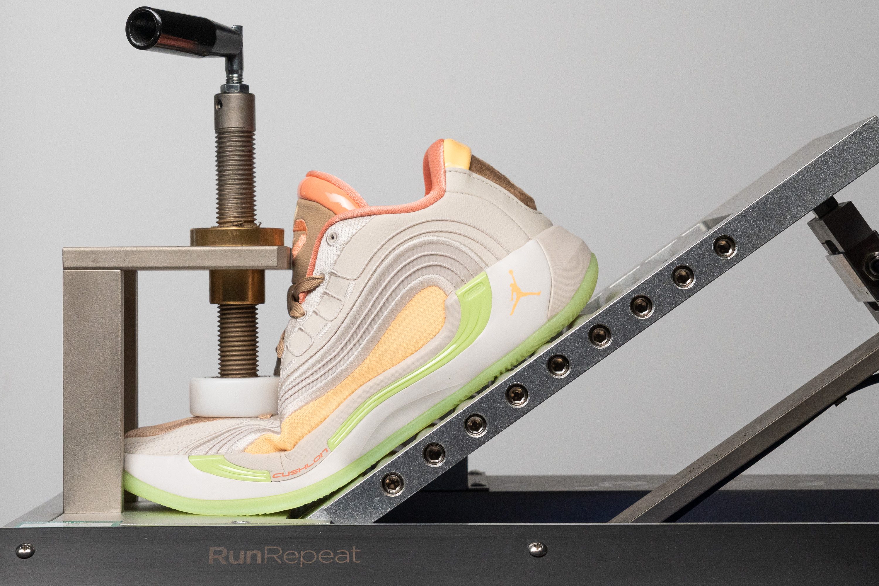 Jordan Luka 4 Flexibility / Stiffness