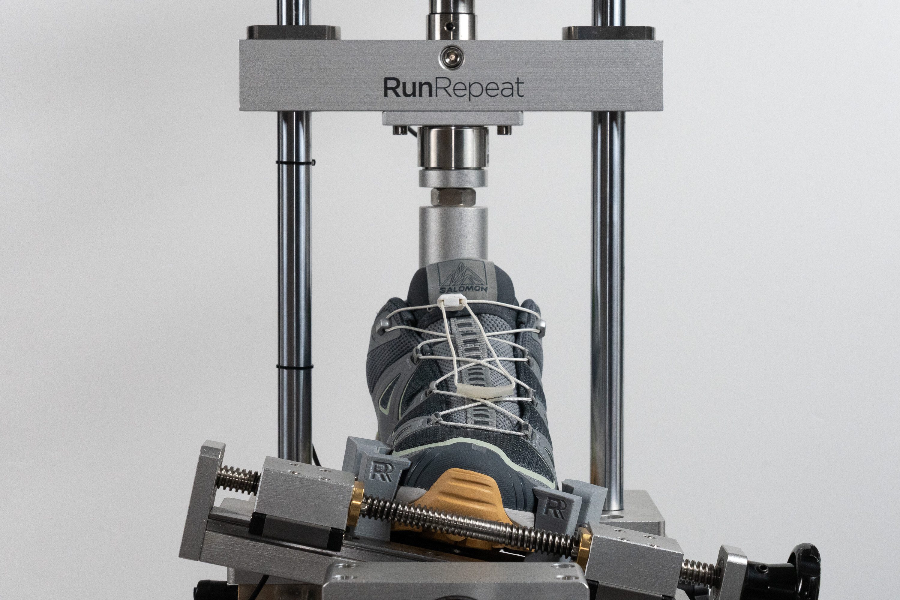 Salomon X Ultra 360 Edge Torsional rigidity