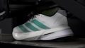 Adidas Adizero Boston 13 Forefoot traction