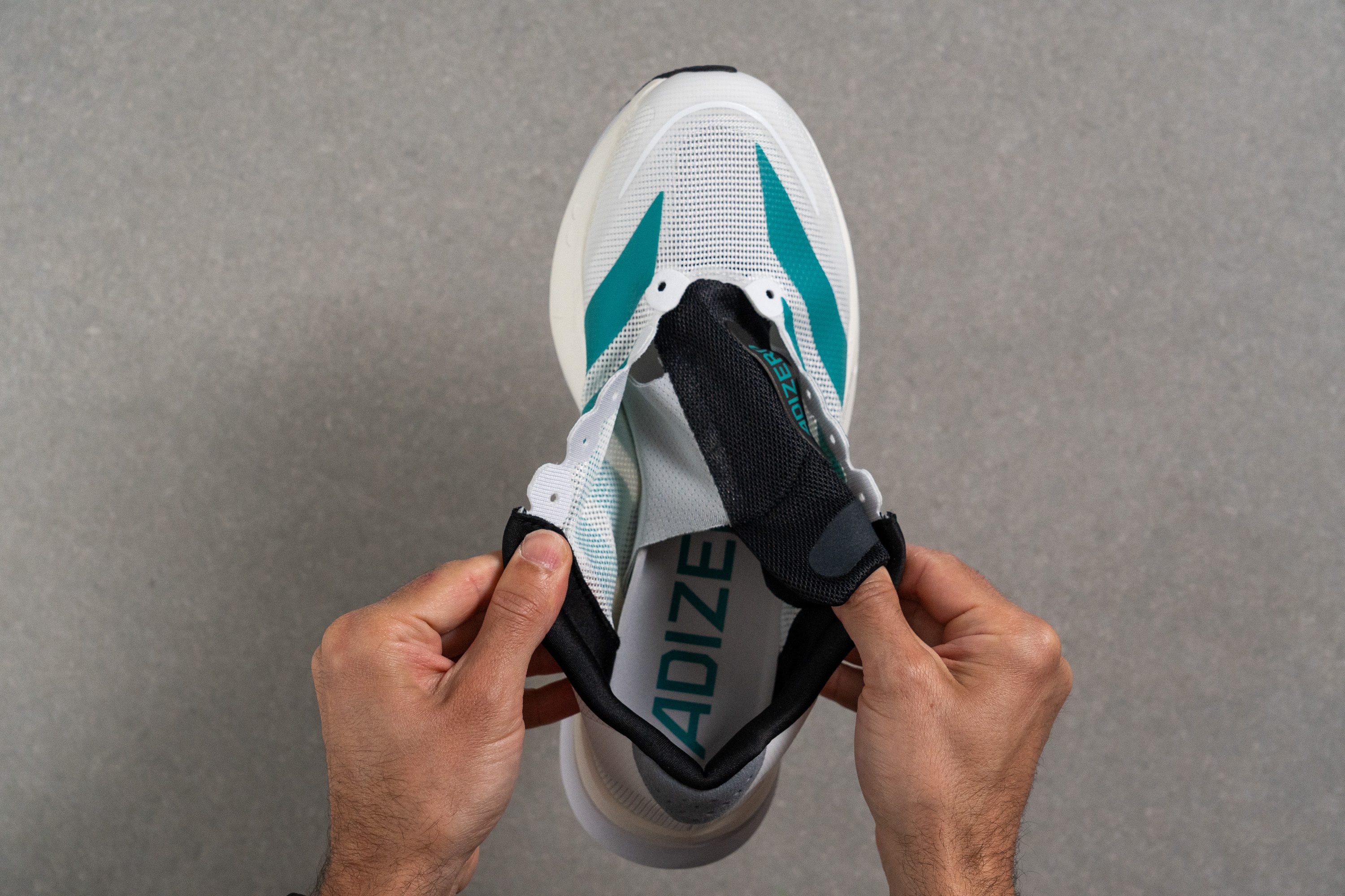 Adidas Adizero Boston 13 Tongue: gusset type