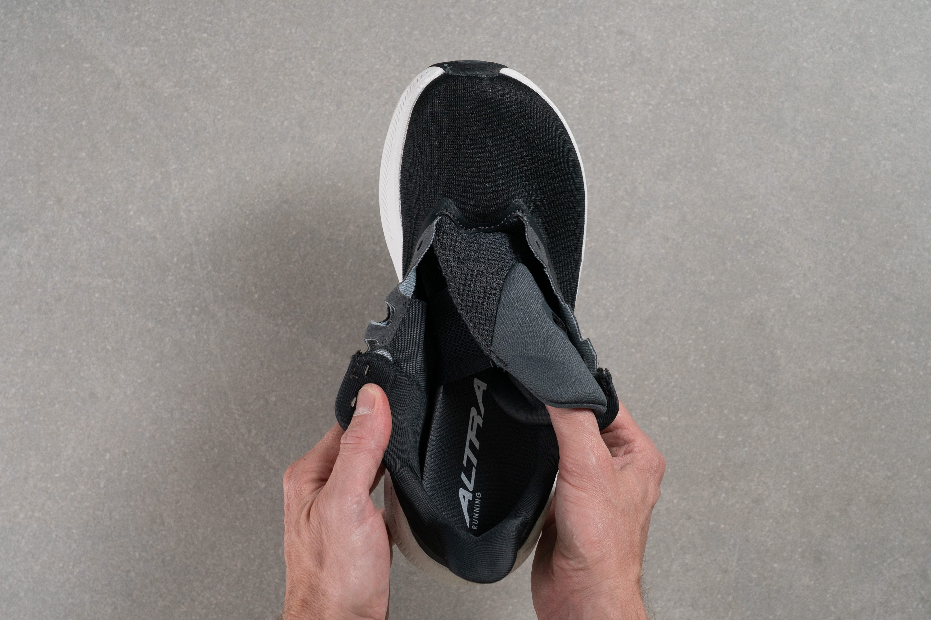 Altra Experience Flow 2 Tongue: gusset type