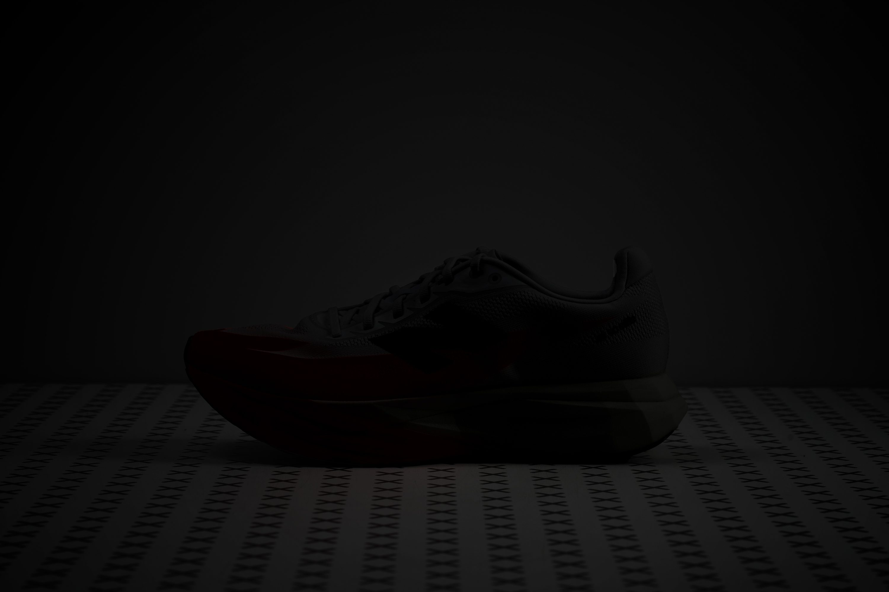 New Balance FuelCell SuperComp Elite v5 Reflective elements