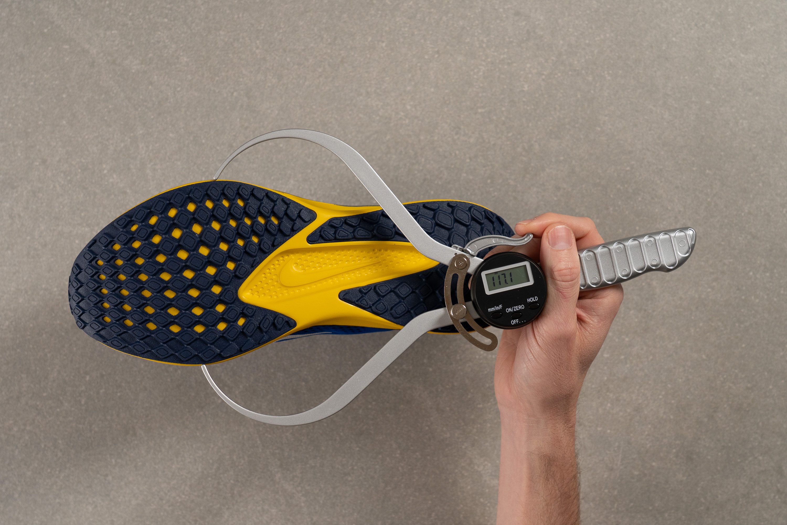 Nike Quest 6 Midsole width - forefoot