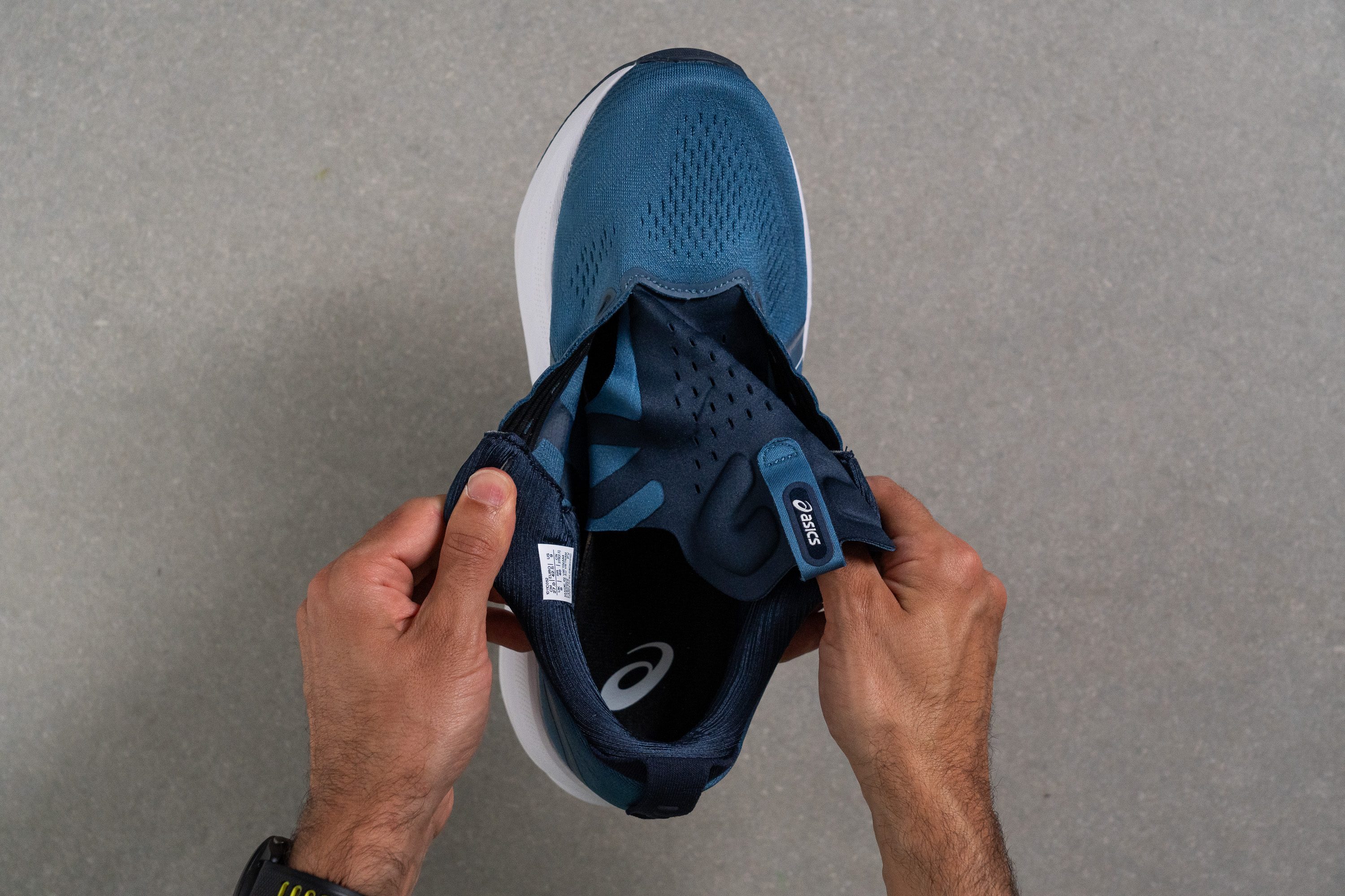 ASICS Gel Kayano 32 Tongue: gusset type