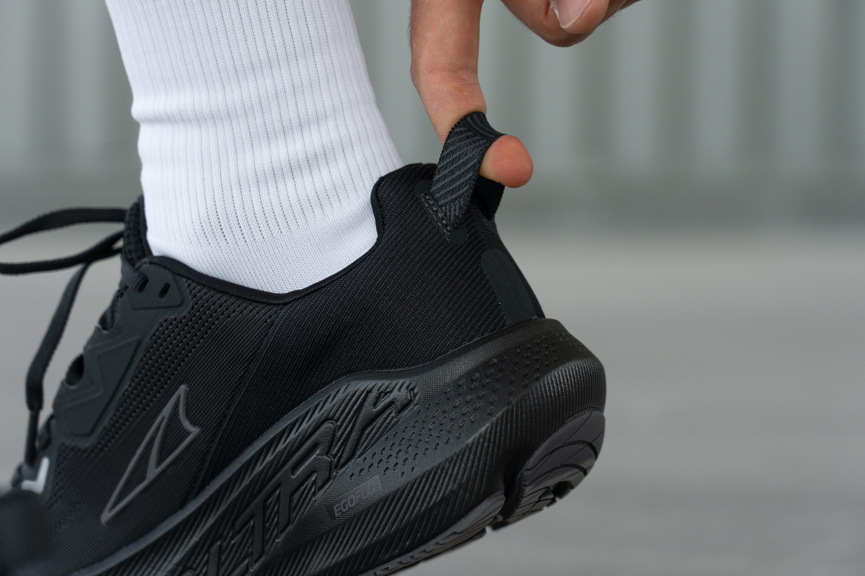 Altra FWD VIA Heel tab