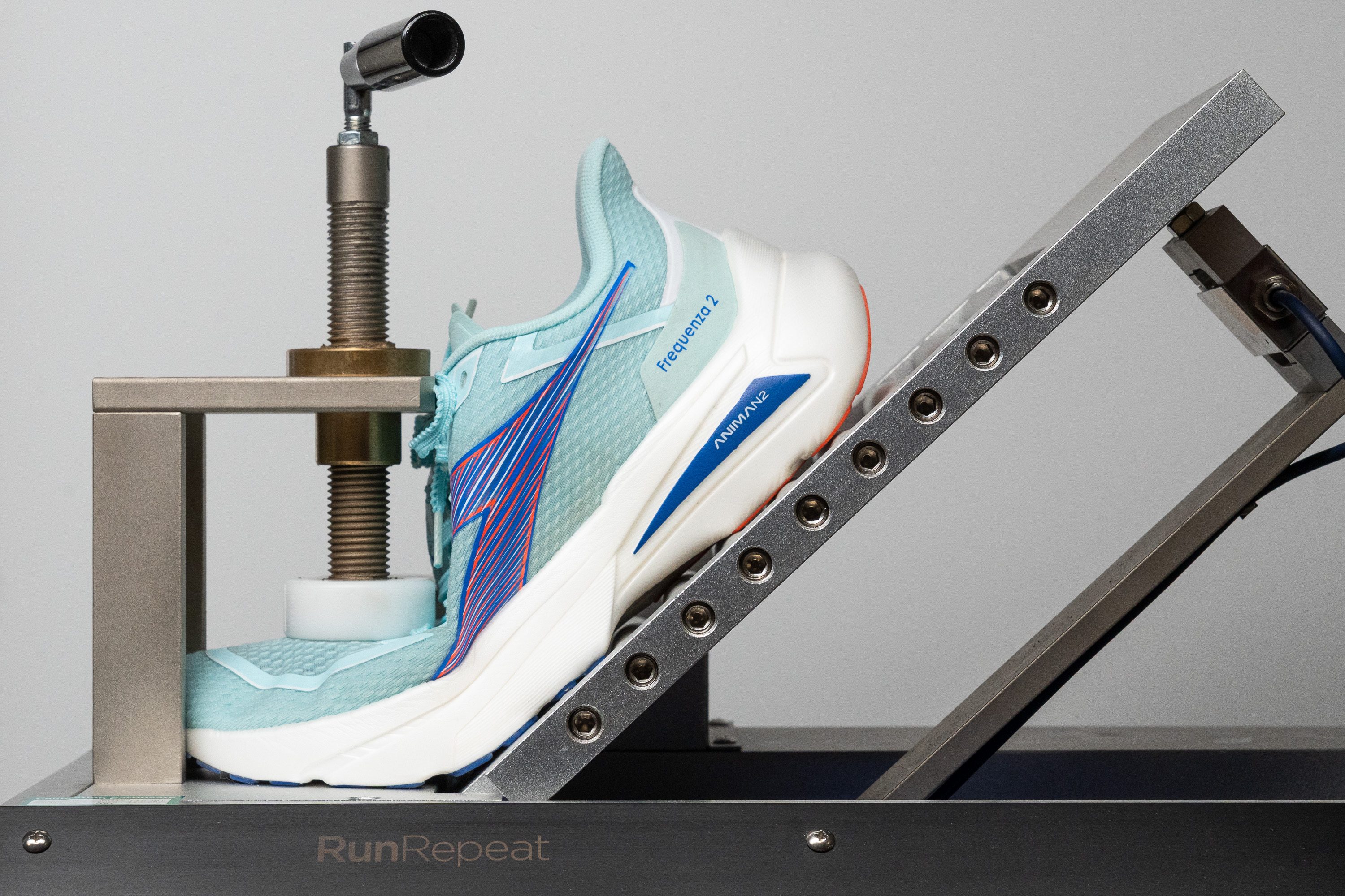 Diadora Frequenza 2 Flexibility / Stiffness