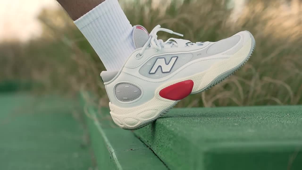 Cut in half: New Balance Fresh Foam BB v3 Review (2026) | RunRepeat