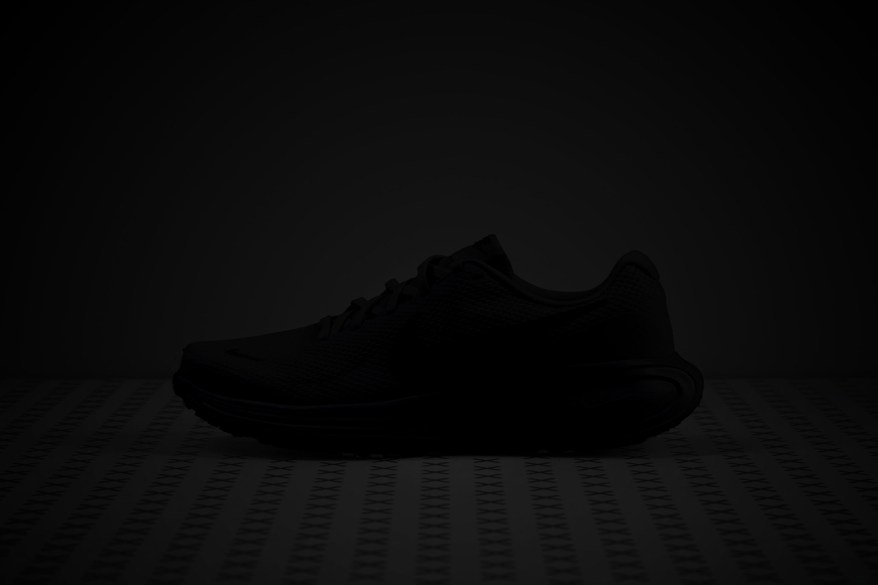 Nike Revolution 8 Reflective elements