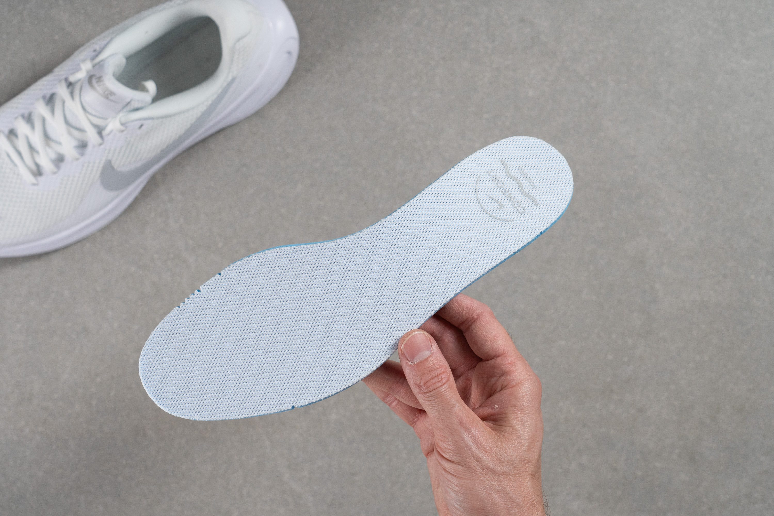 Nike Revolution 8 Removable insole