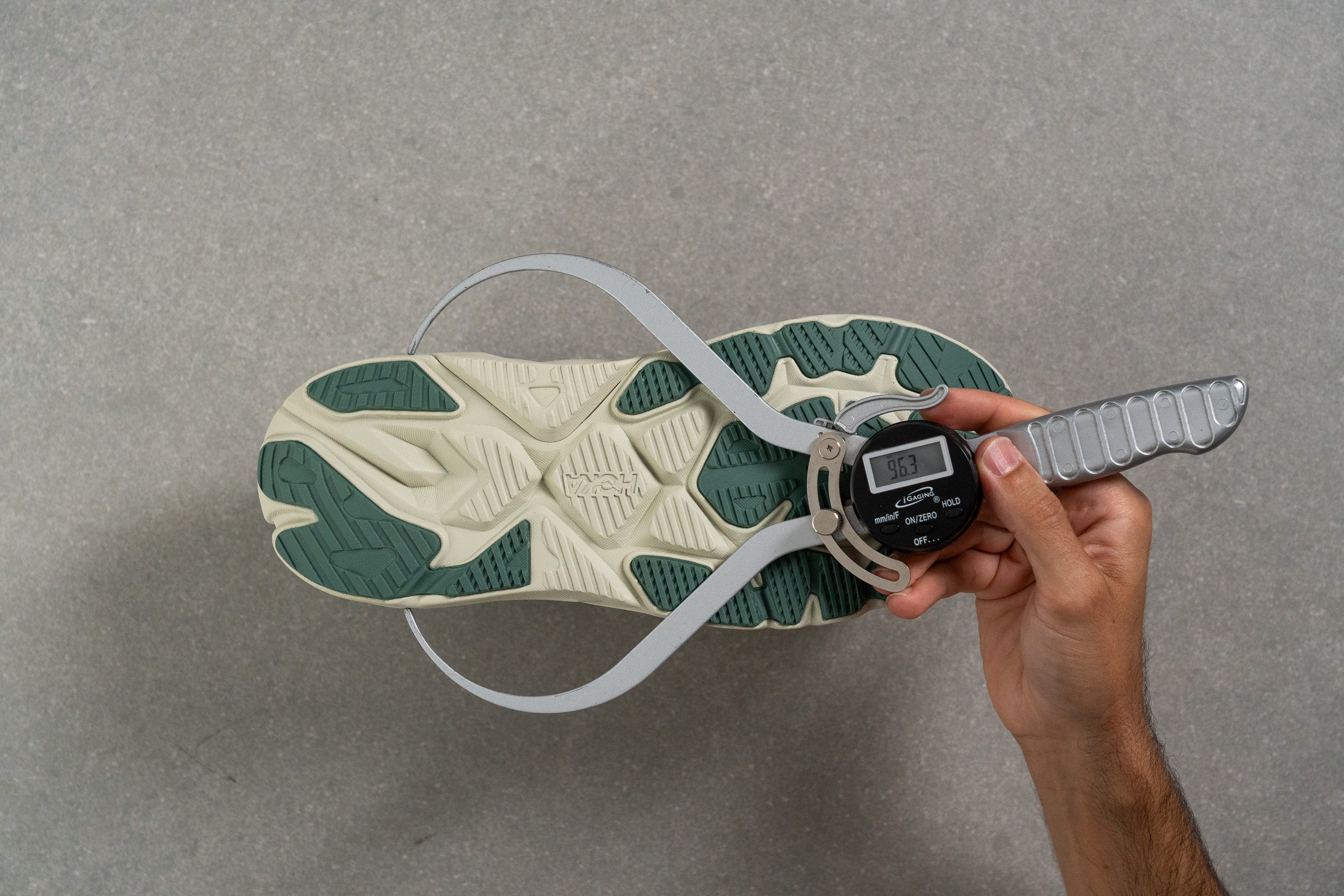 HOKA Arahi 8 Midsole width - heel