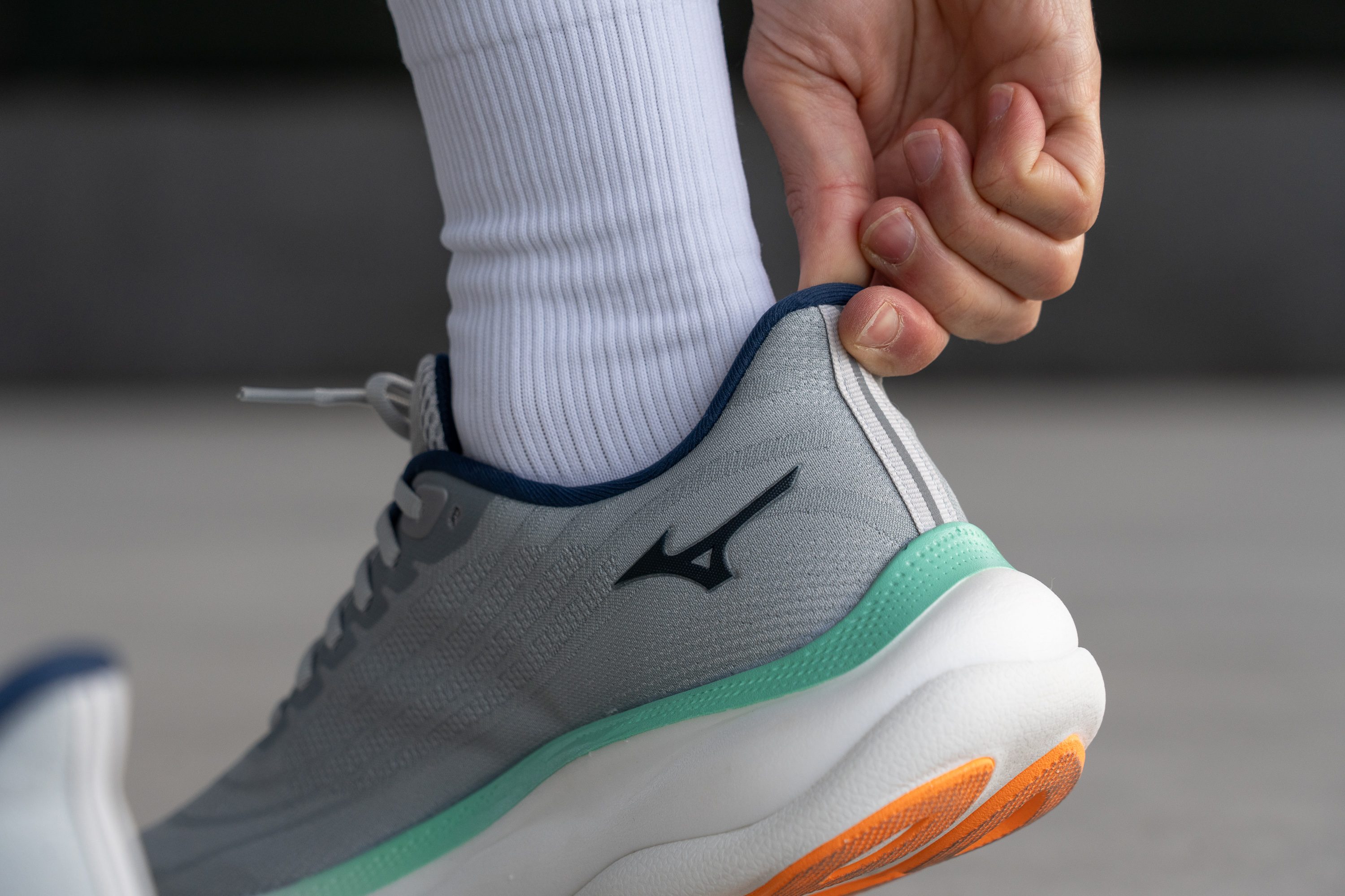 Mizuno Wave Sky 9 Heel tab