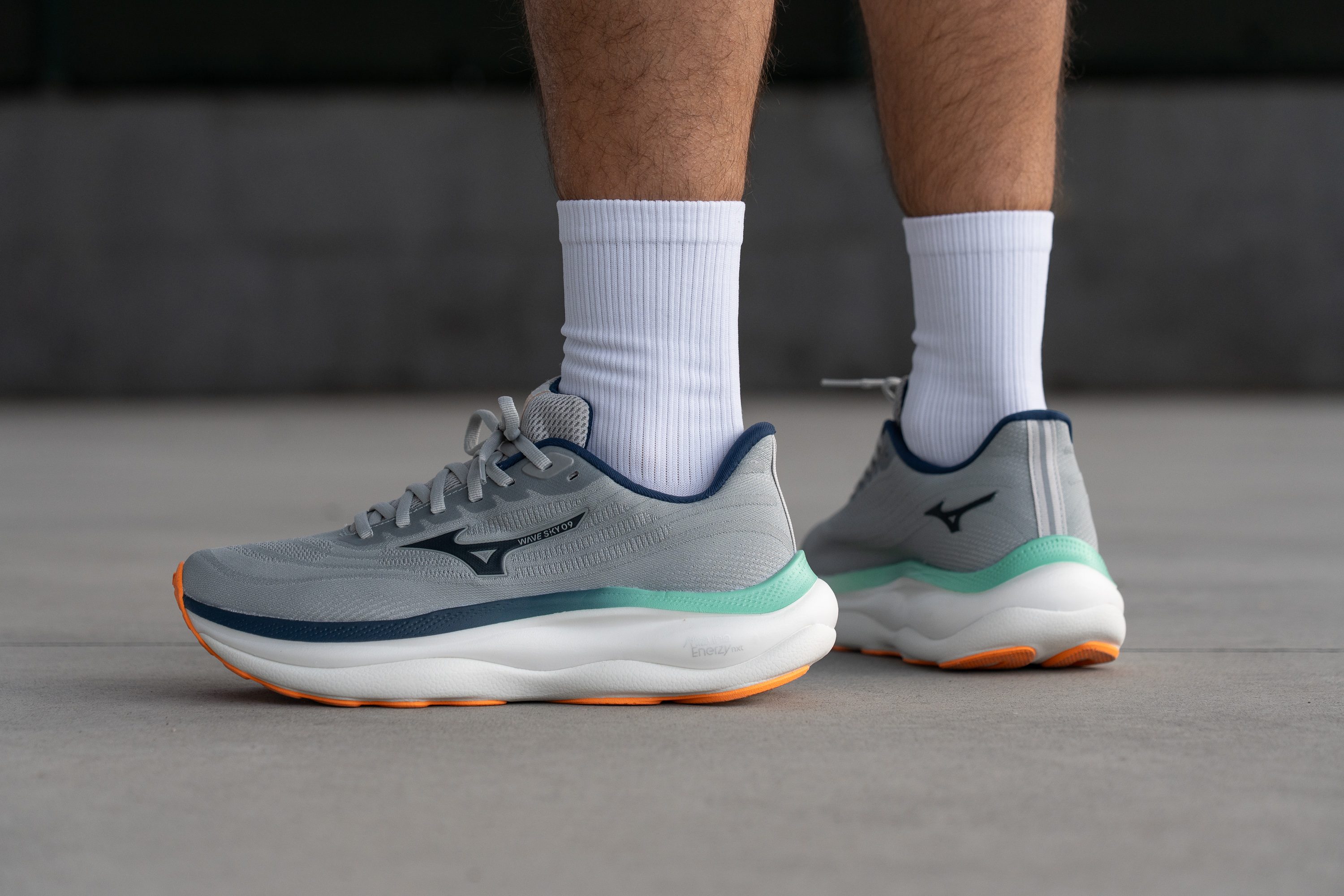 Mizuno Wave Sky 9 sideways