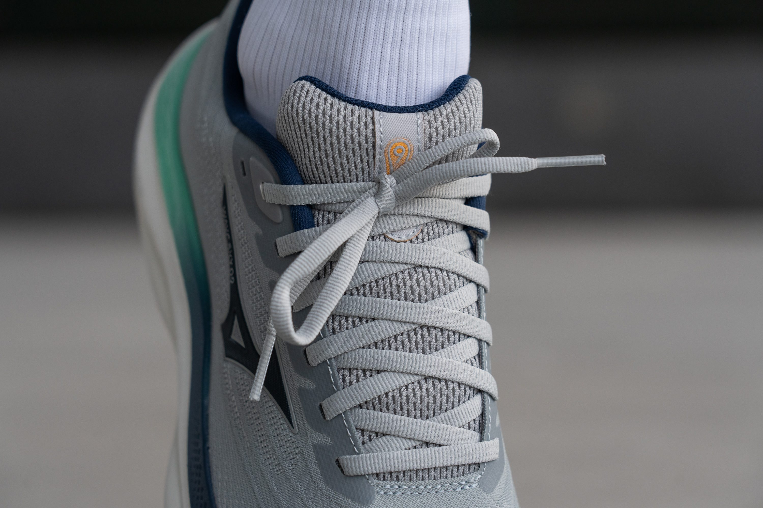 Mizuno Wave Sky 9 Tongue padding front