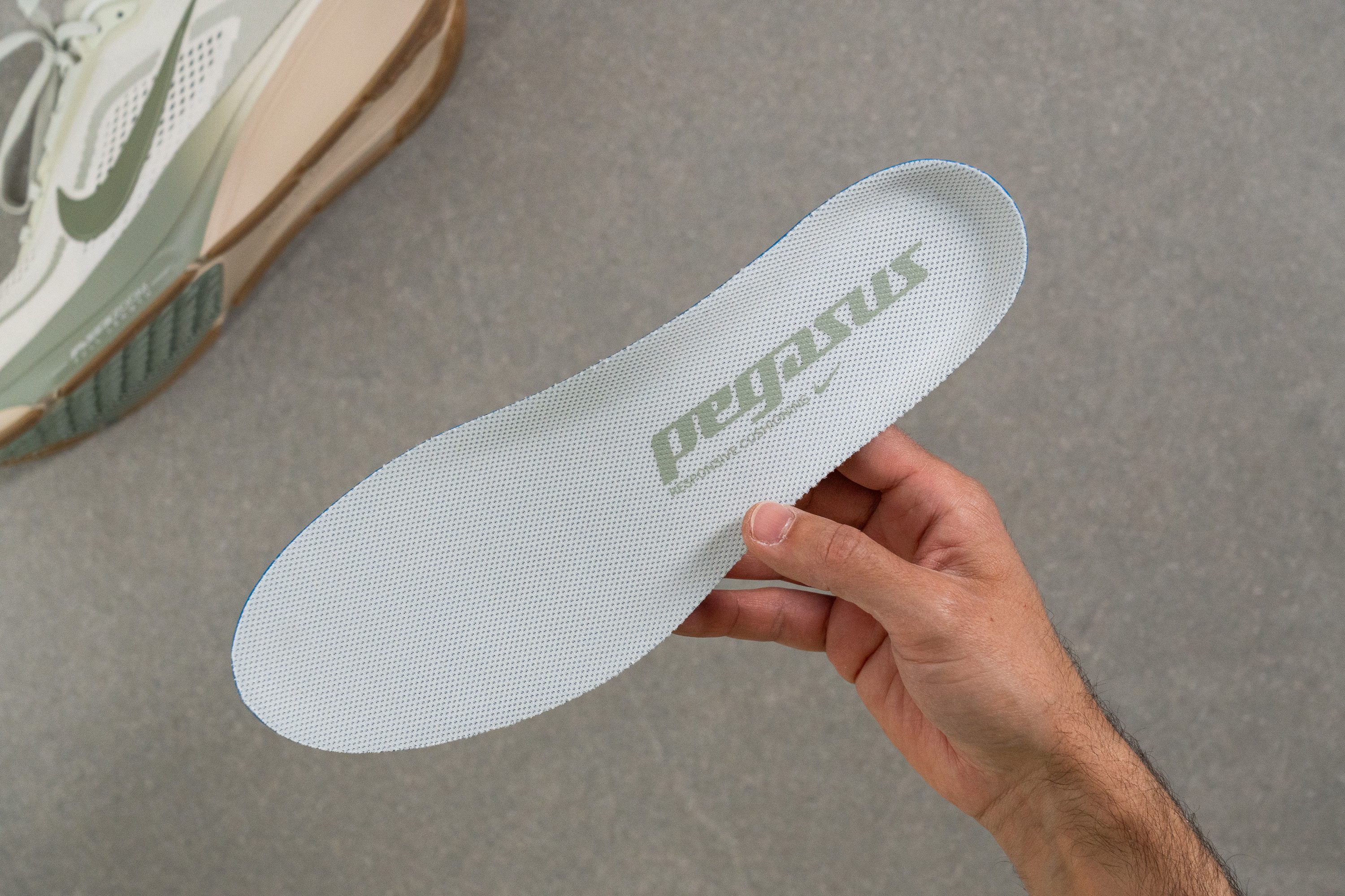 Nike Pegasus 42 Removable insole