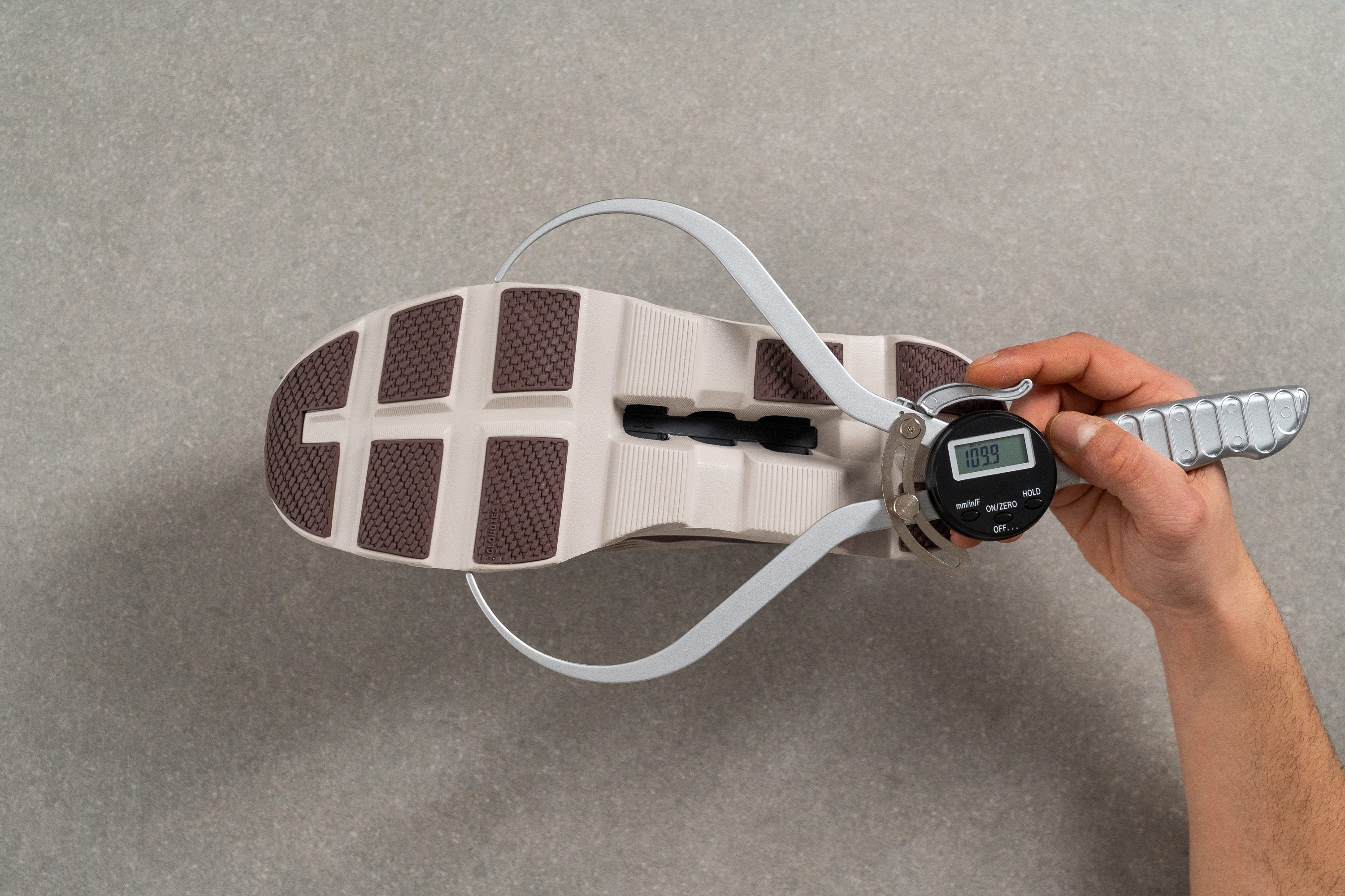 On Cloudmonster Void Midsole width - forefoot