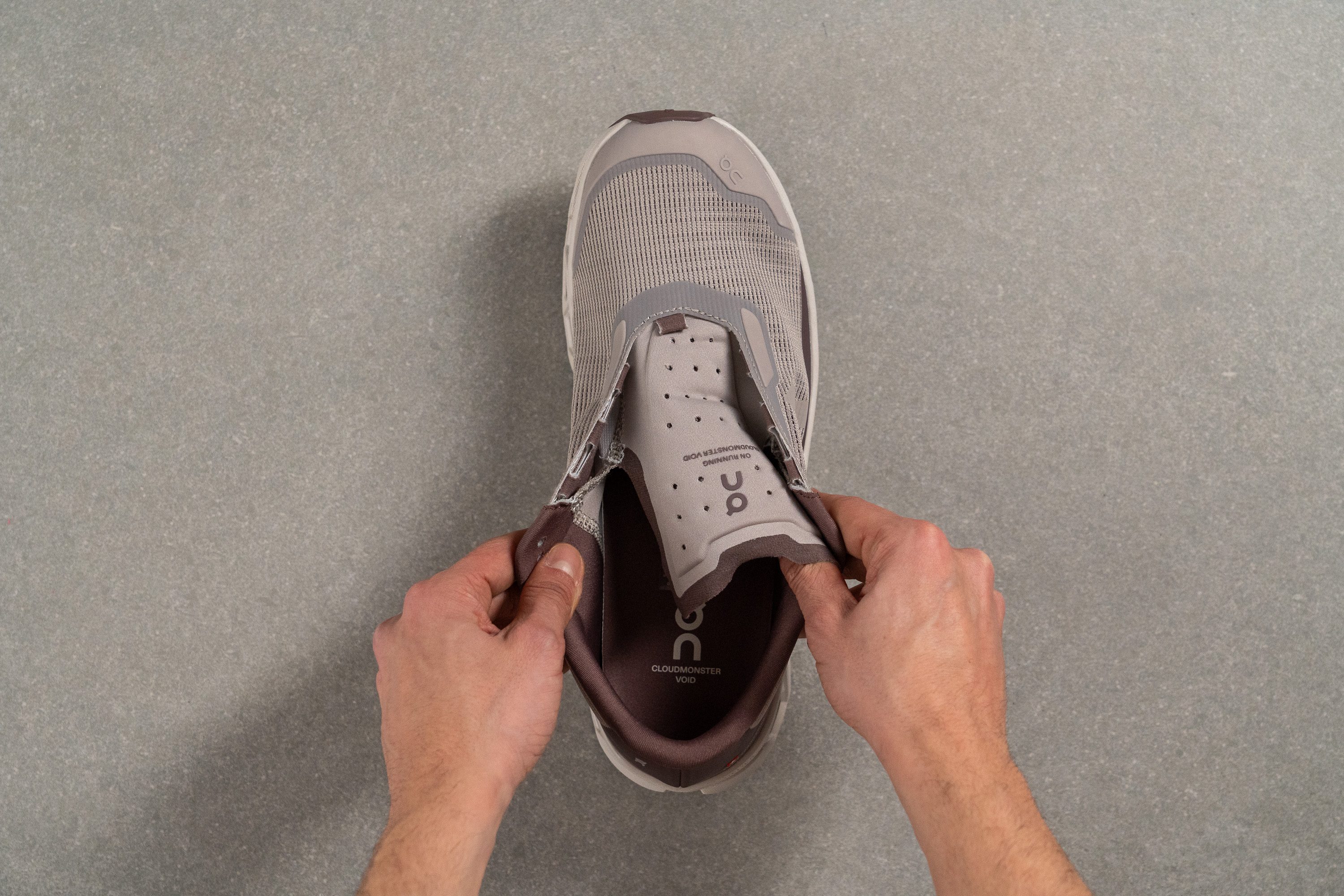 On Cloudmonster Void Tongue: gusset type