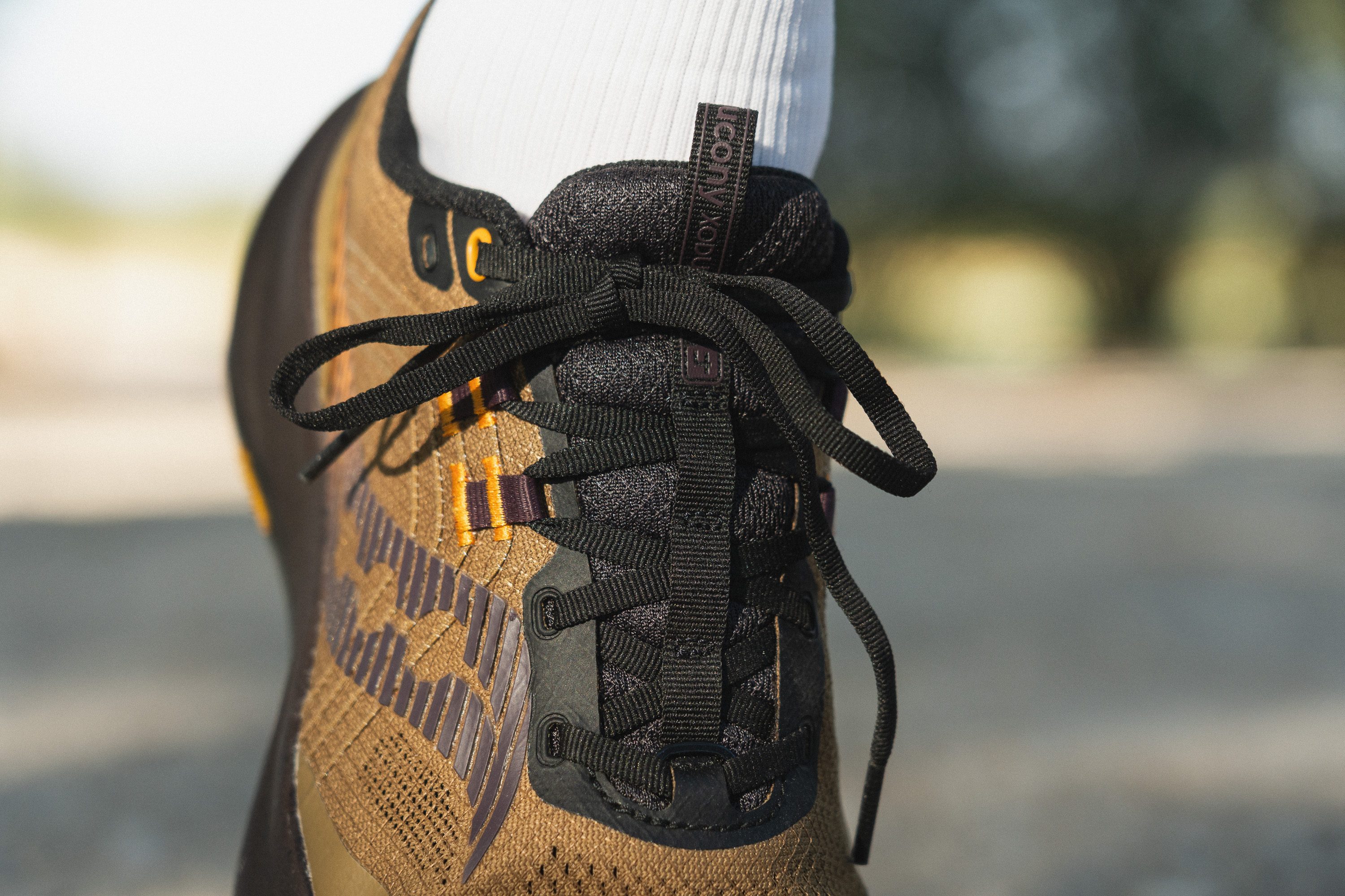 Saucony Xodus Ultra 4 lacing