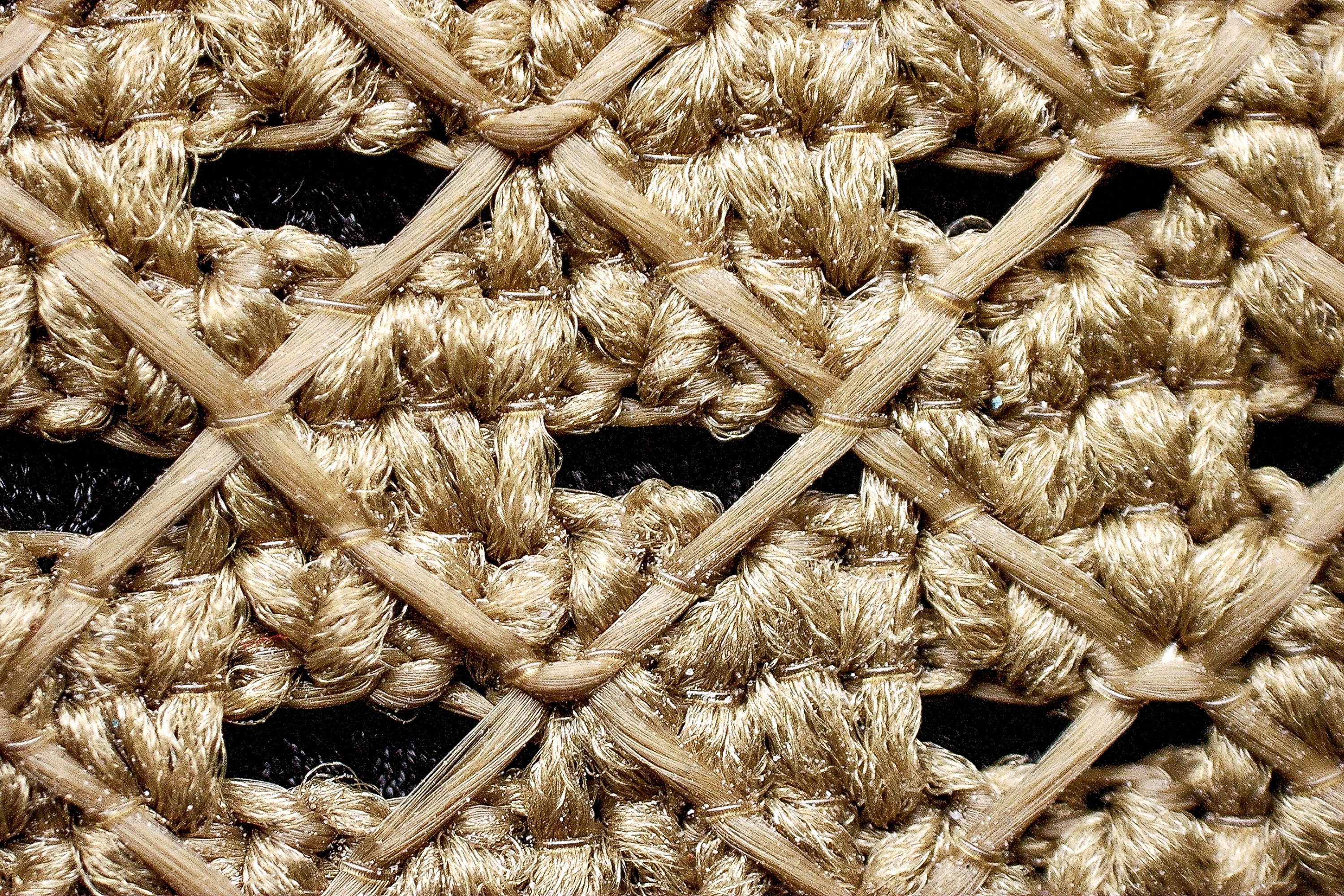 Saucony Xodus Ultra 4 microscope