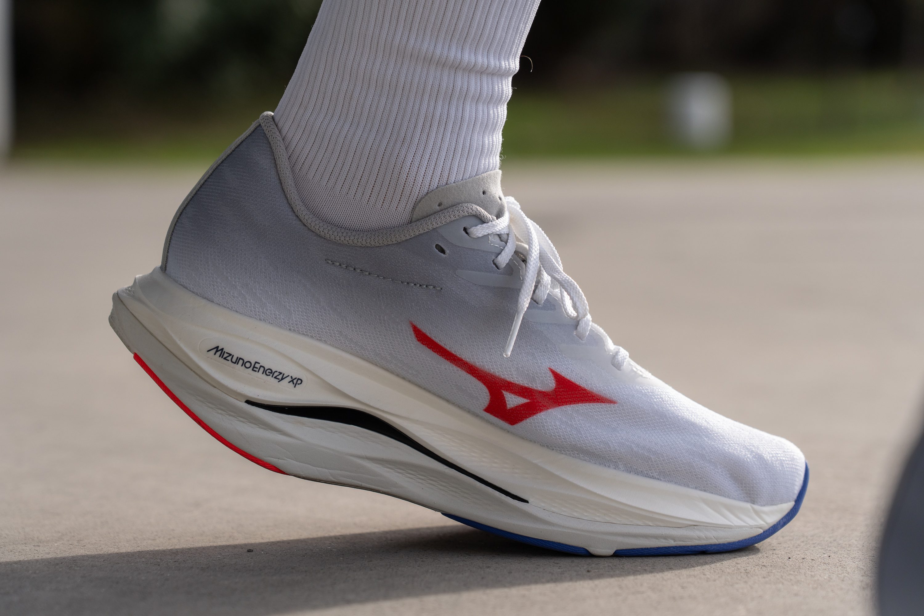 Mizuno Wave Rebellion Flash 3 Heel tab