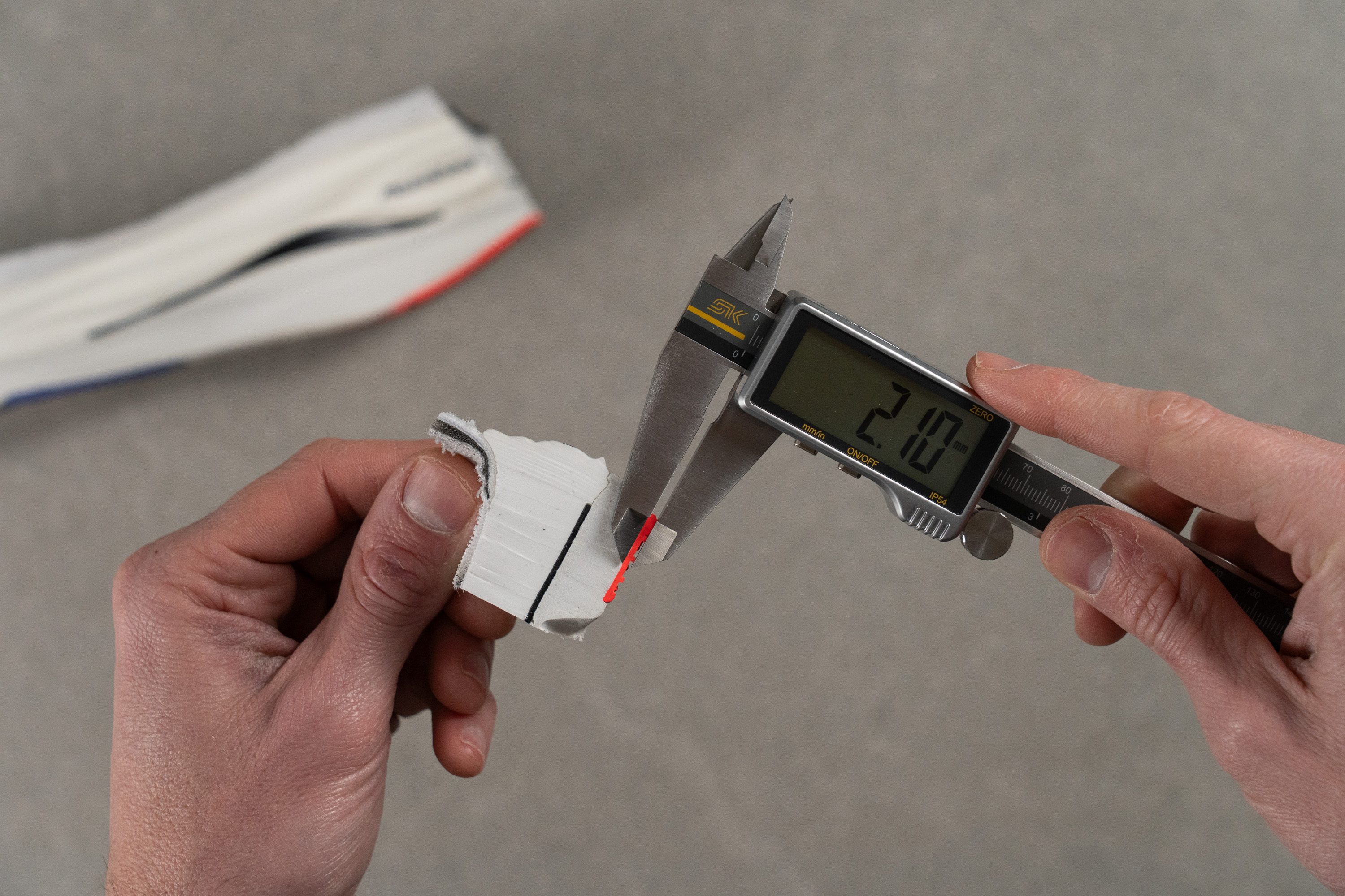 Mizuno Wave Rebellion Flash 3 Outsole thickness