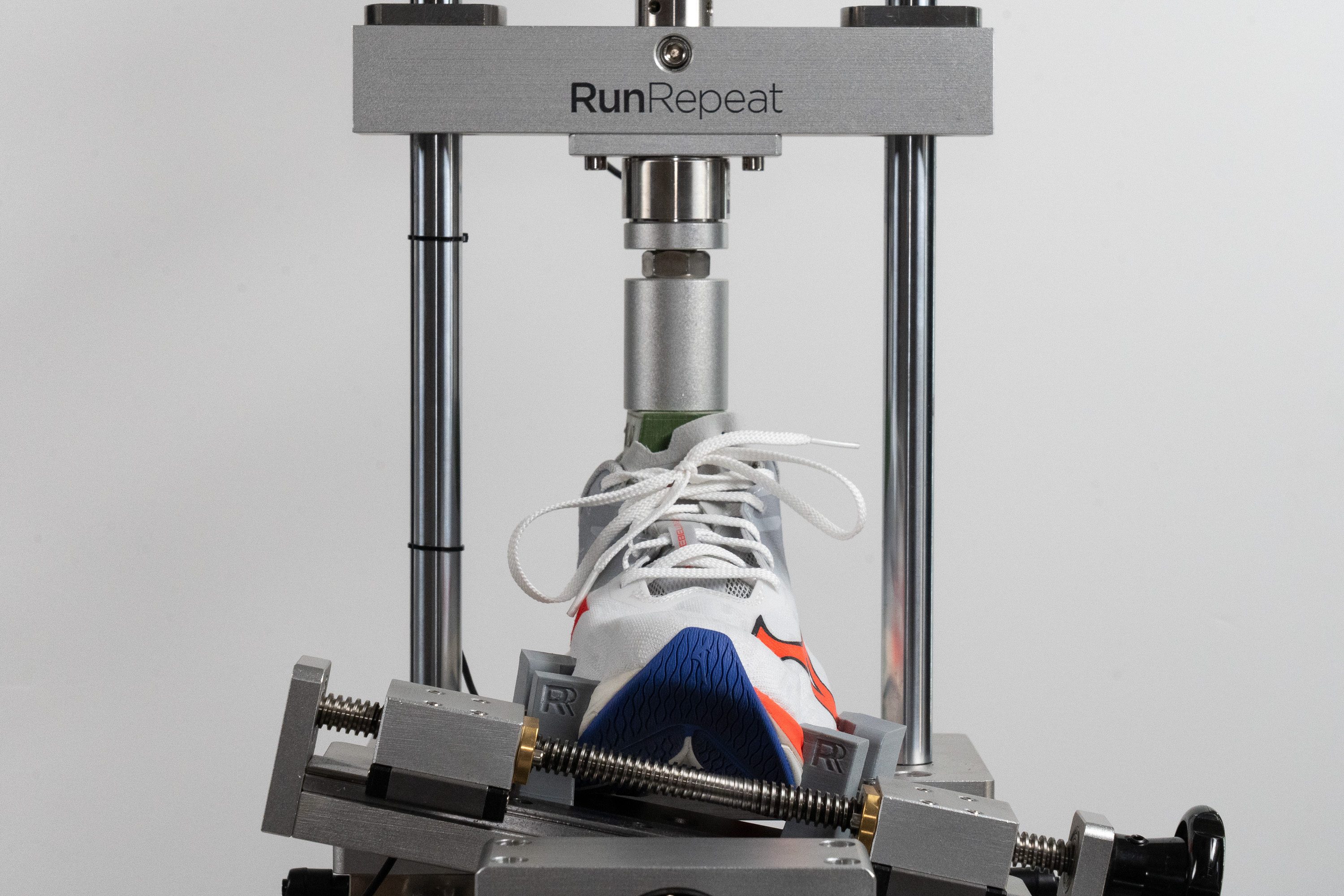 Mizuno Wave Rebellion Flash 3 Torsional rigidity