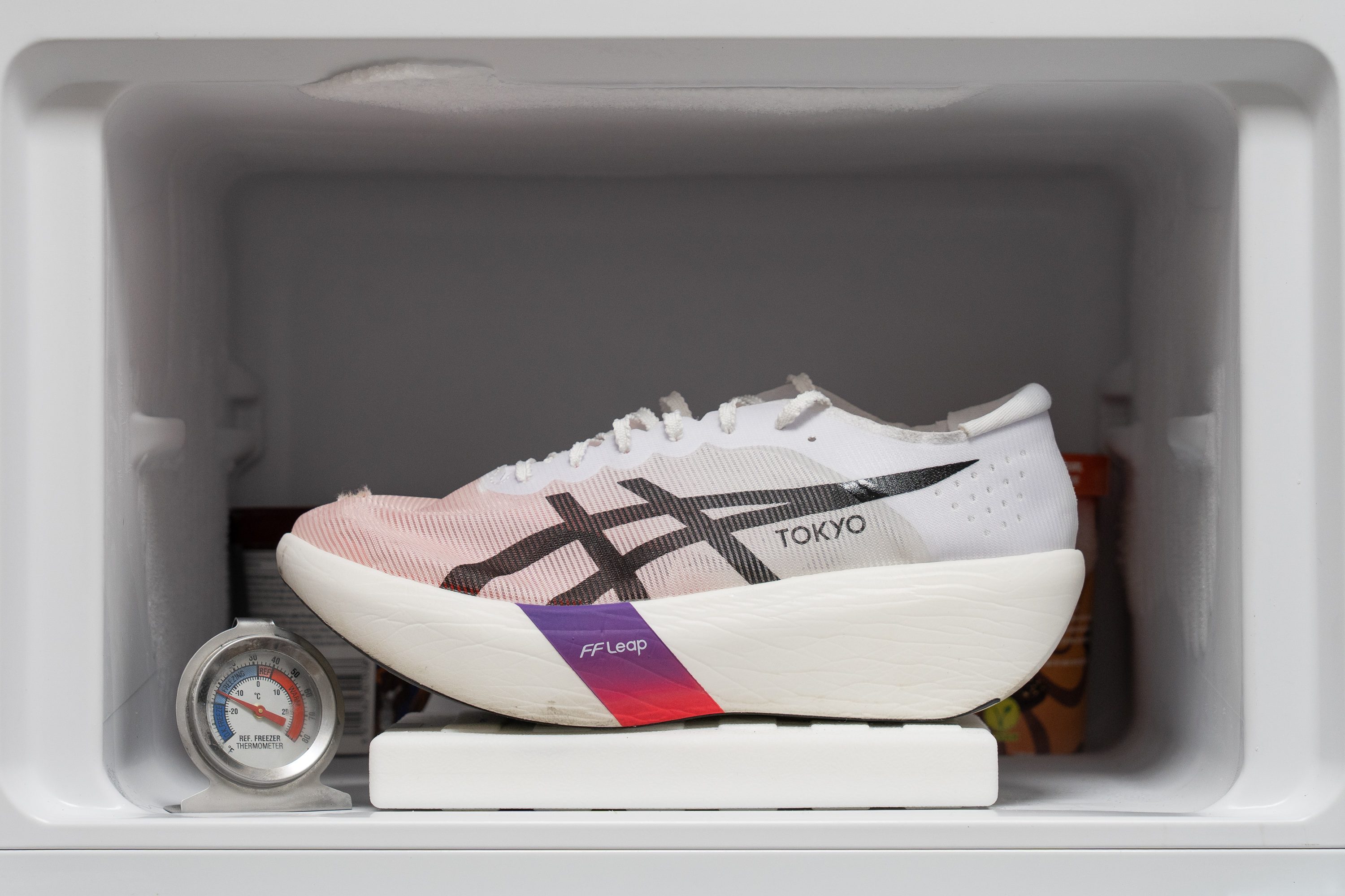 ASICS Metaspeed Ray Midsole softness in cold (%)
