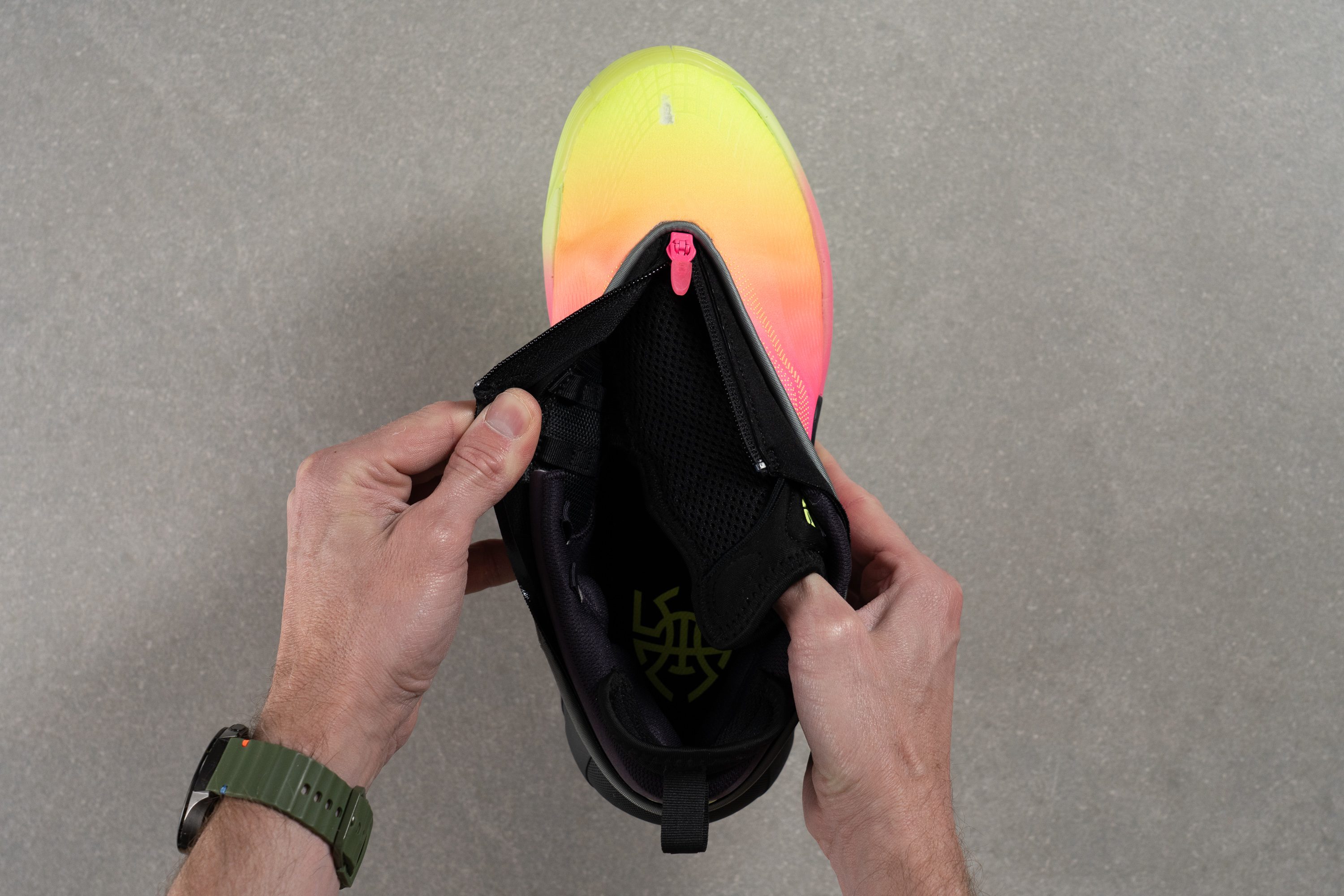 Adidas D.O.N. Issue 7 Tongue: gusset type