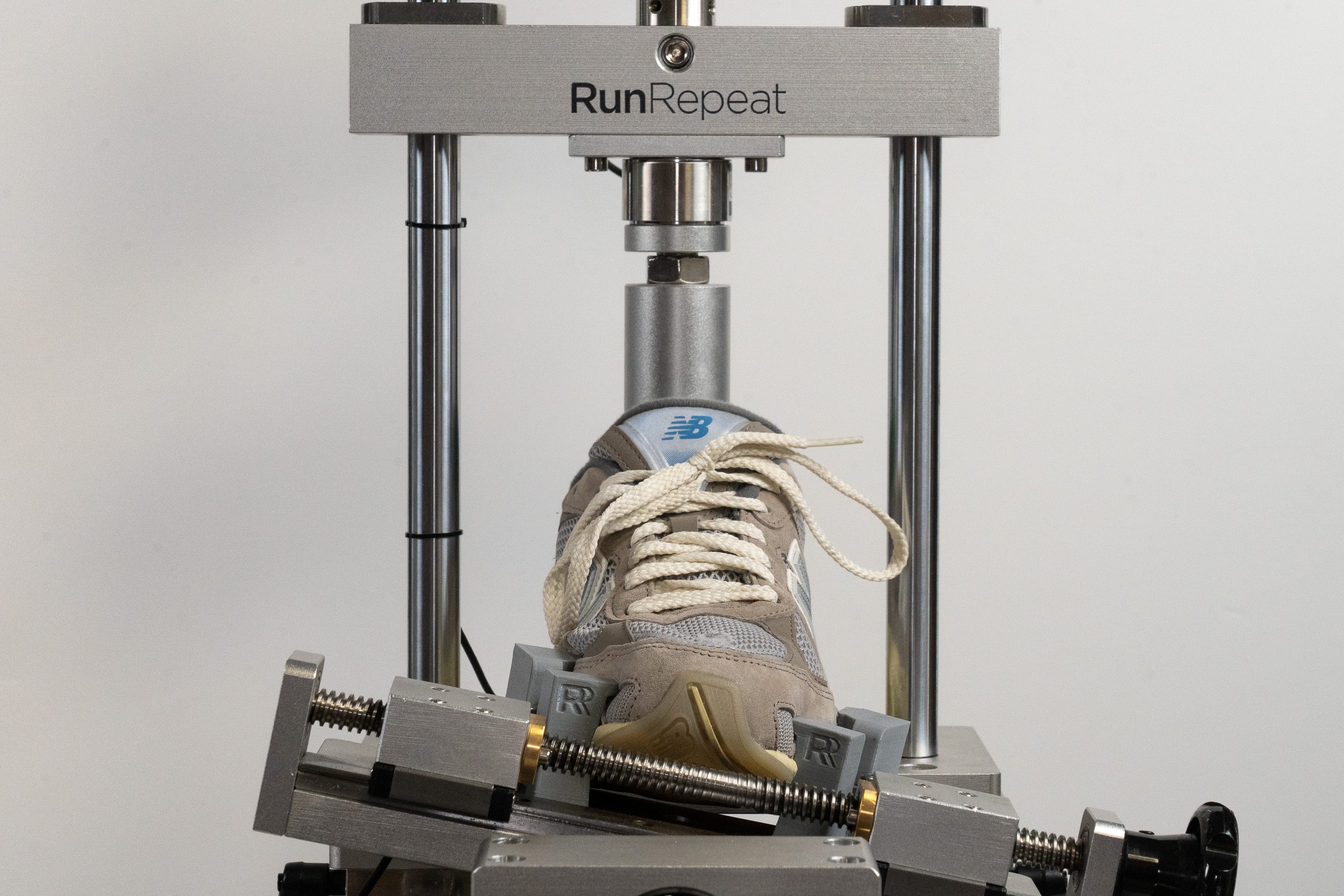 New Balance 2010 Torsional rigidity