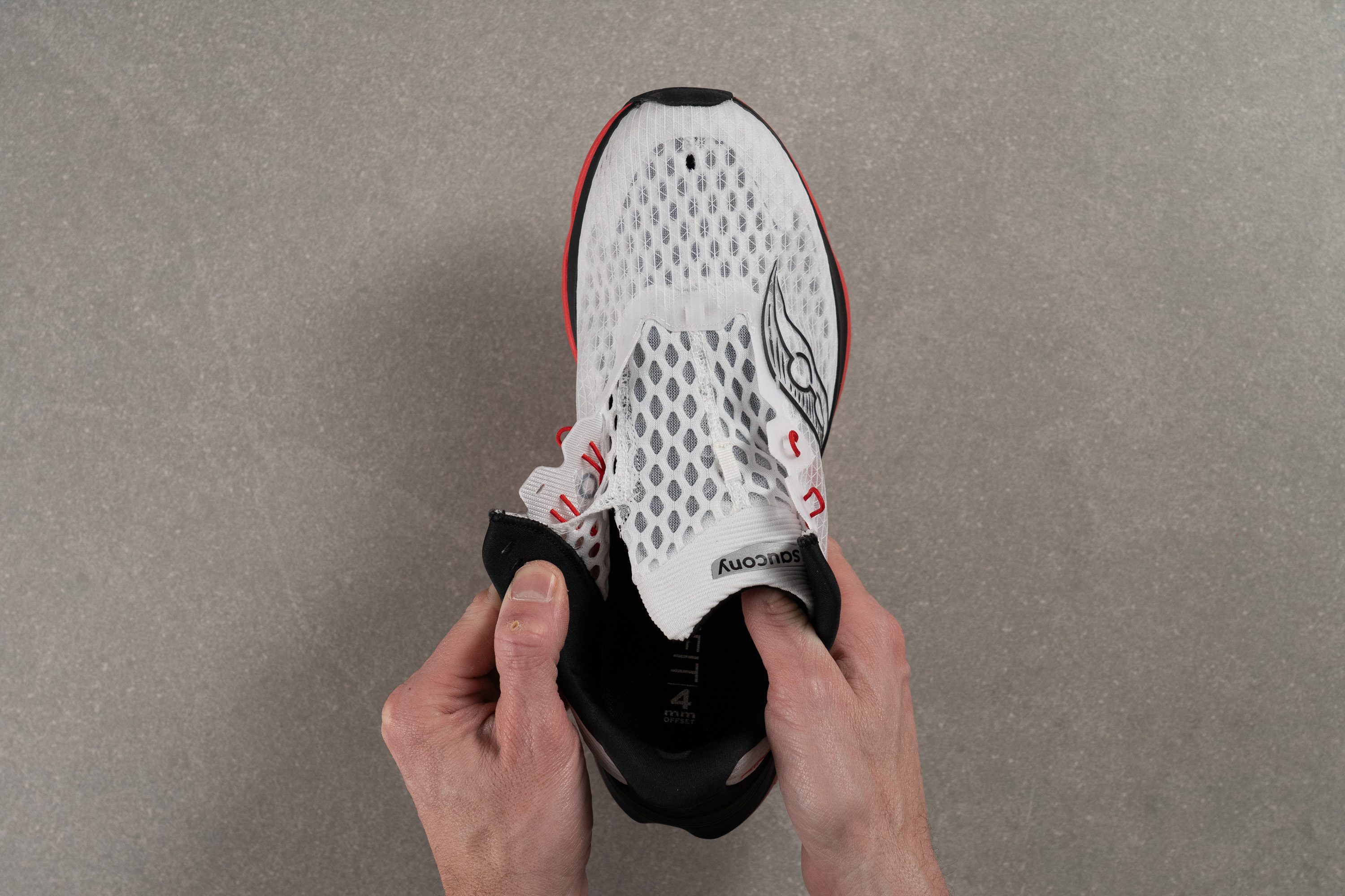 Saucony Kinvara 16 Tongue: gusset type