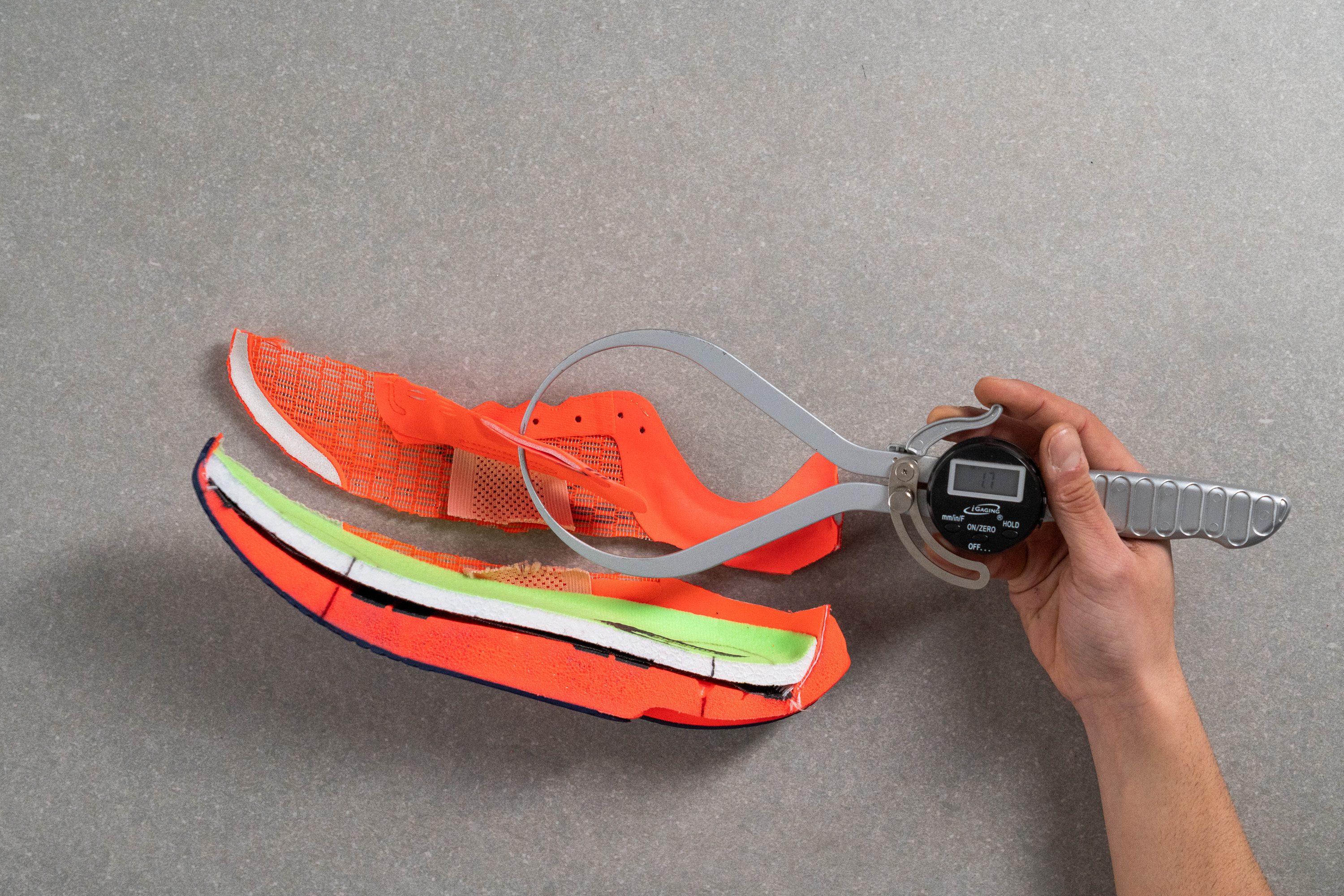 Skechers Aero Tempo Tongue padding