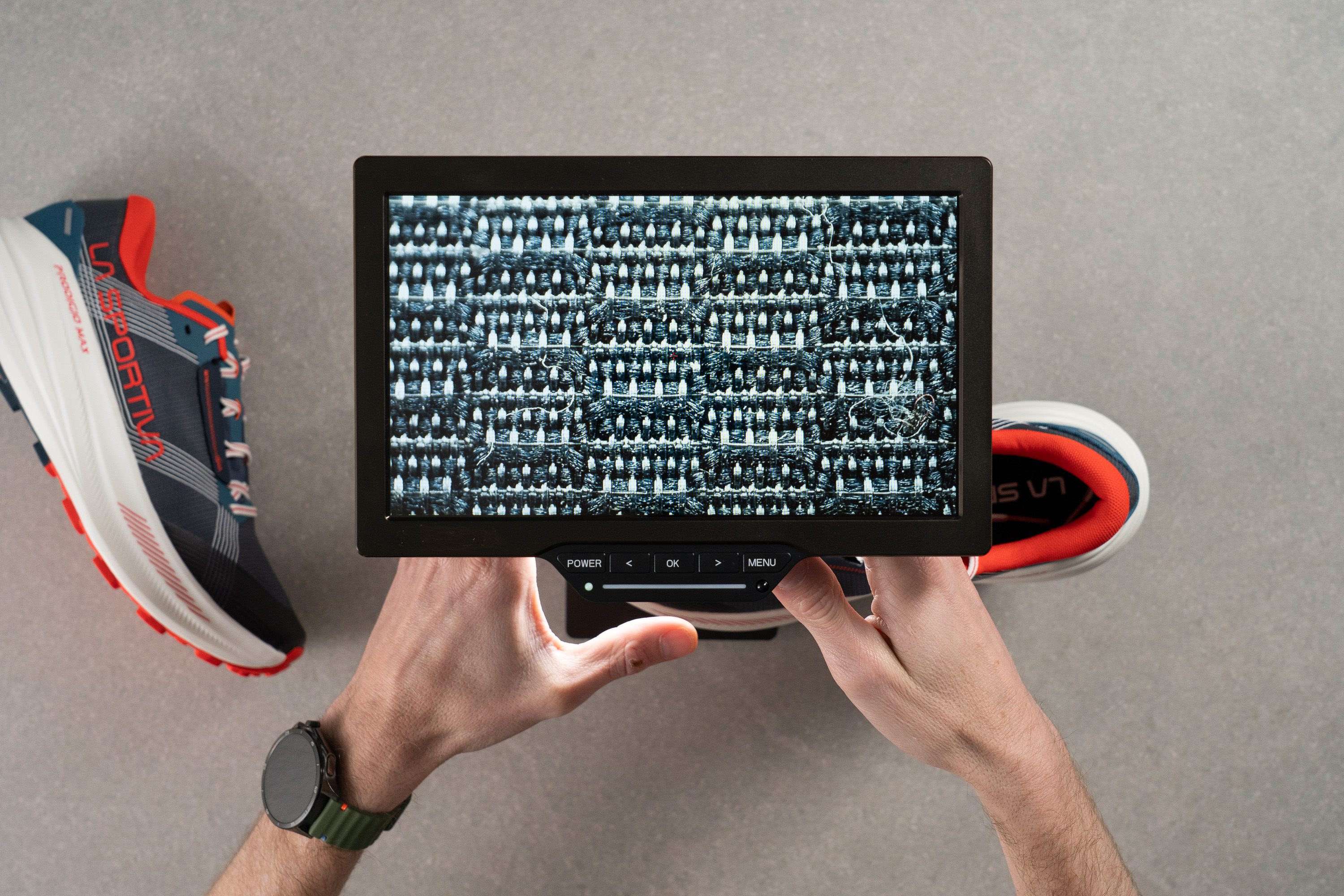 La Sportiva Prodigio Max Microscope