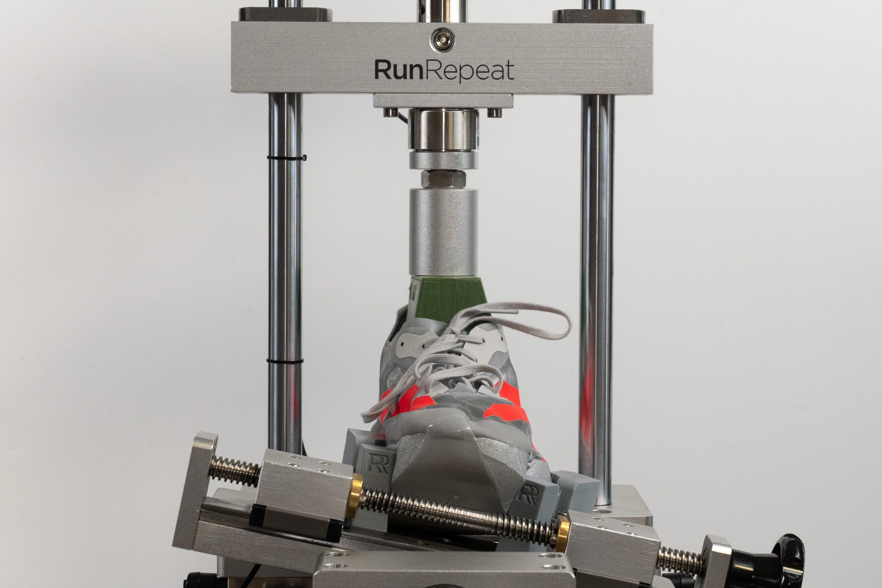 Adidas Adizero Adios Pro Evo 2 Torsional rigidity