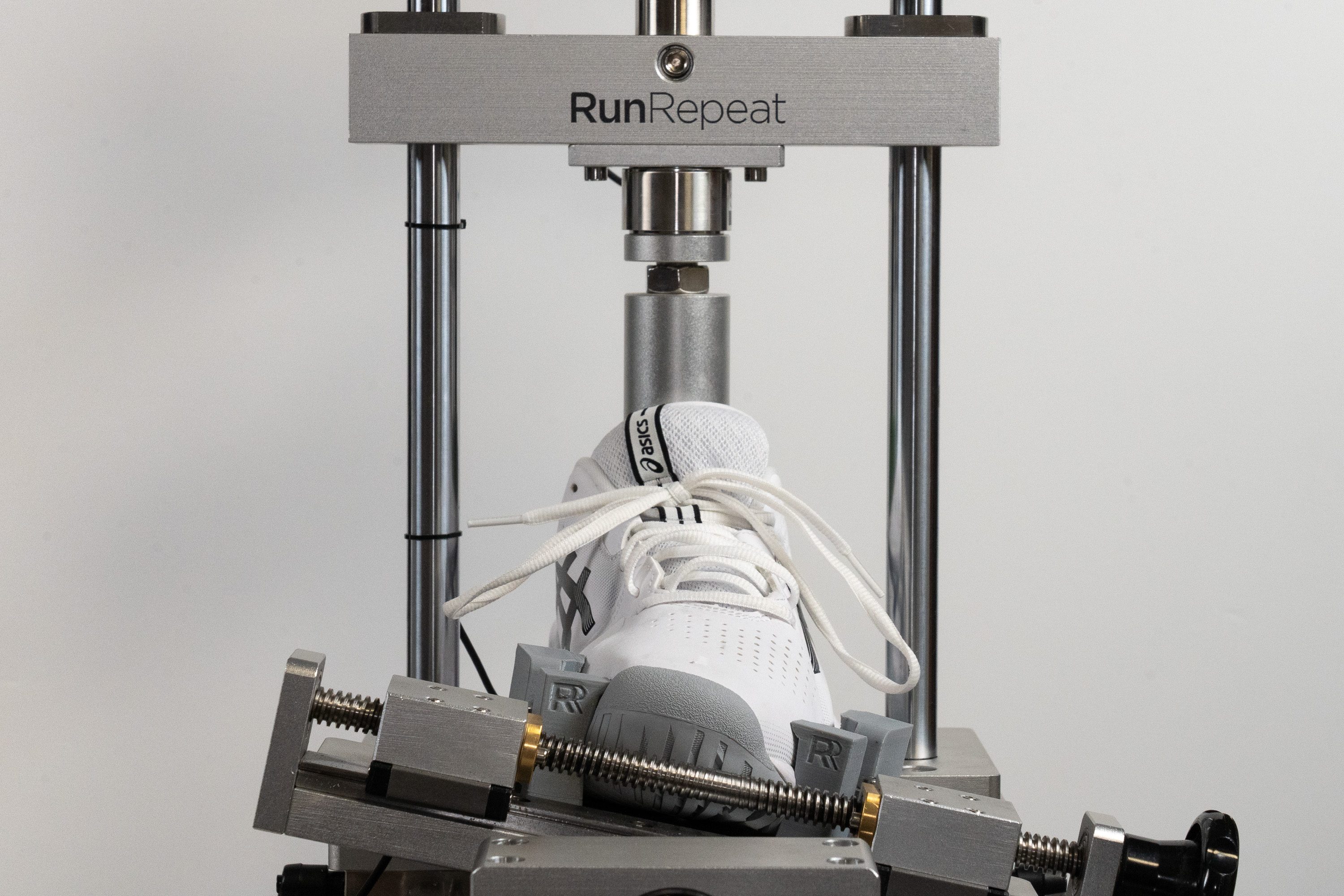 ASICS Gel Challenger 15 Torsional rigidity