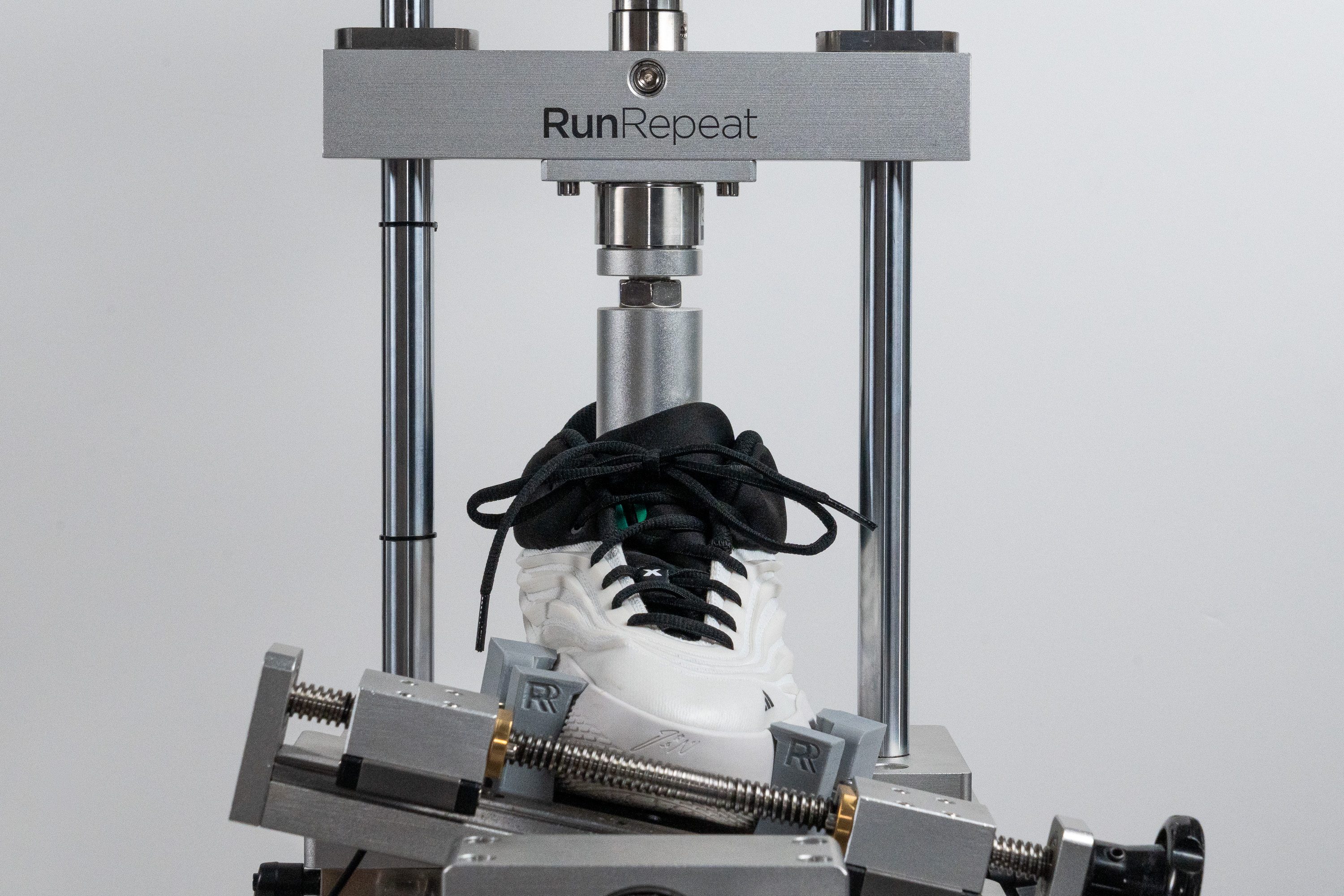 Adidas Dame X Torsional rigidity