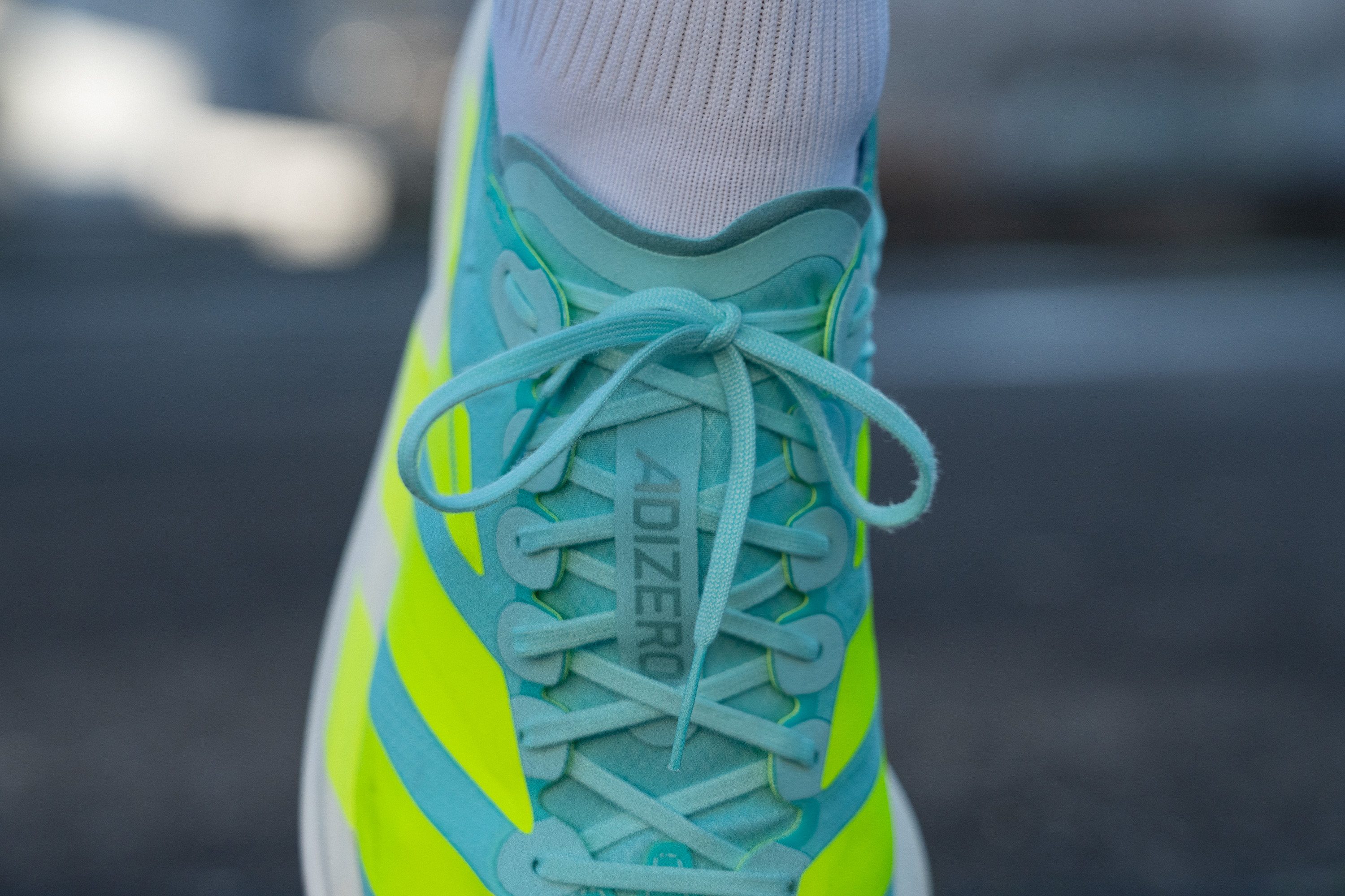 Adidas Adizero Takumi Sen 11 laces