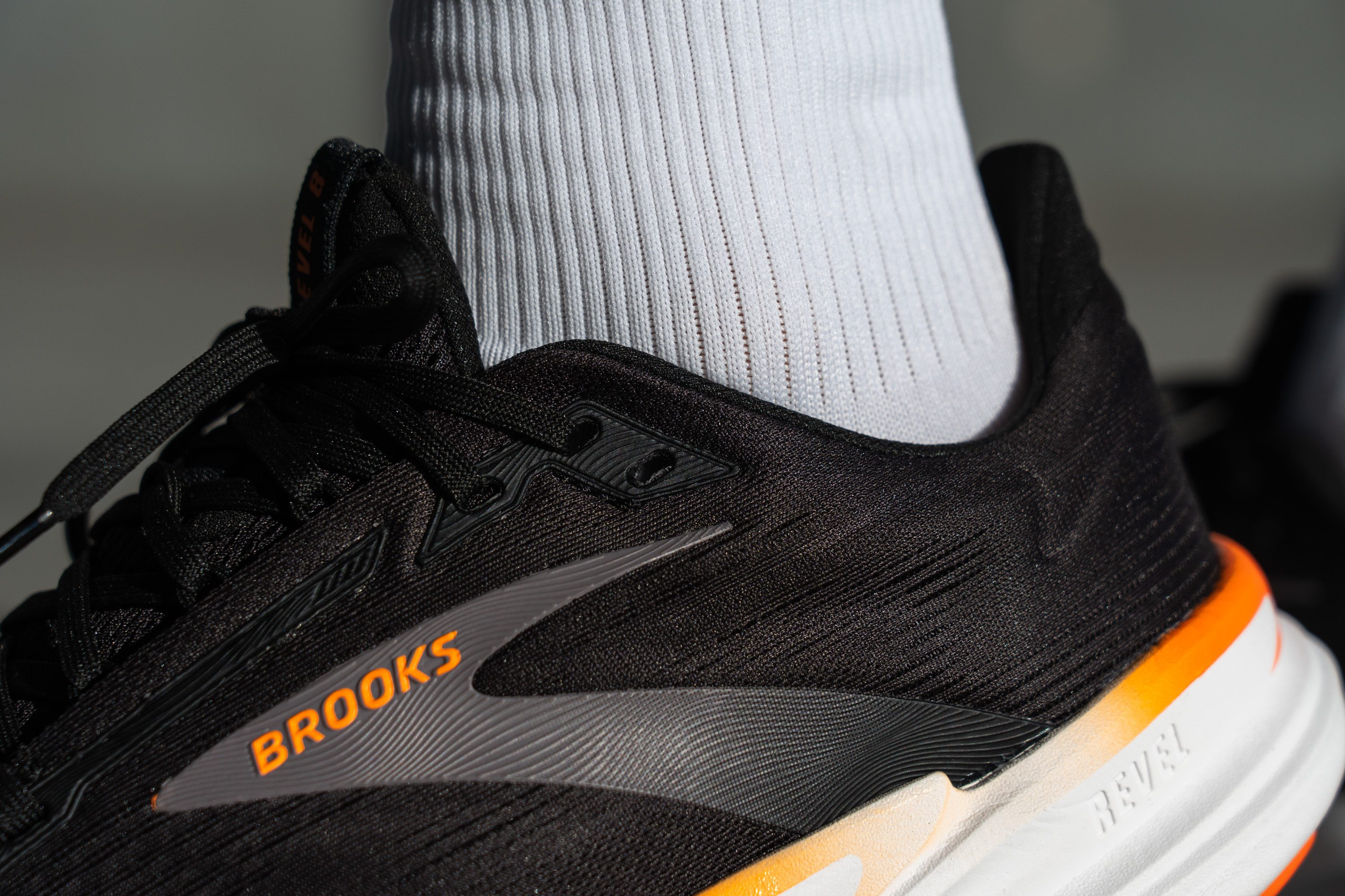 Brooks Revel 8 lacing