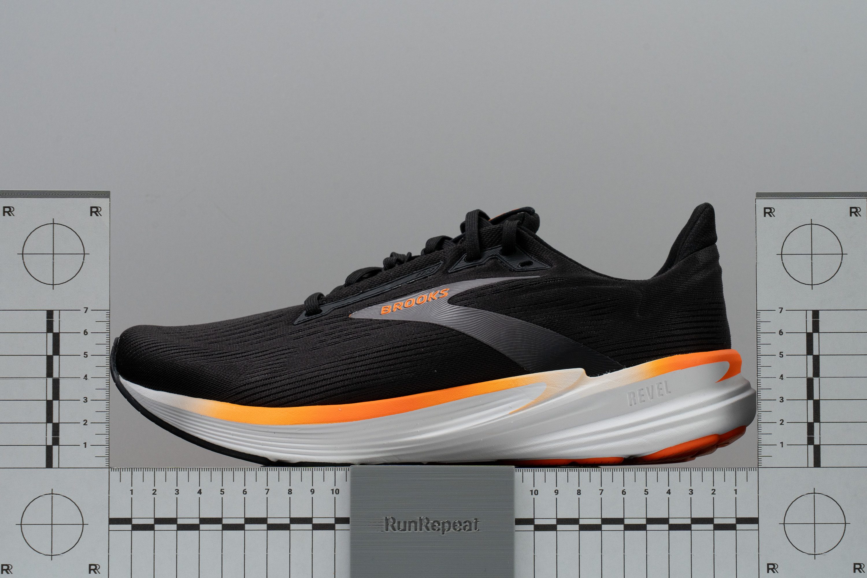 Brooks Revel 8 Rocker