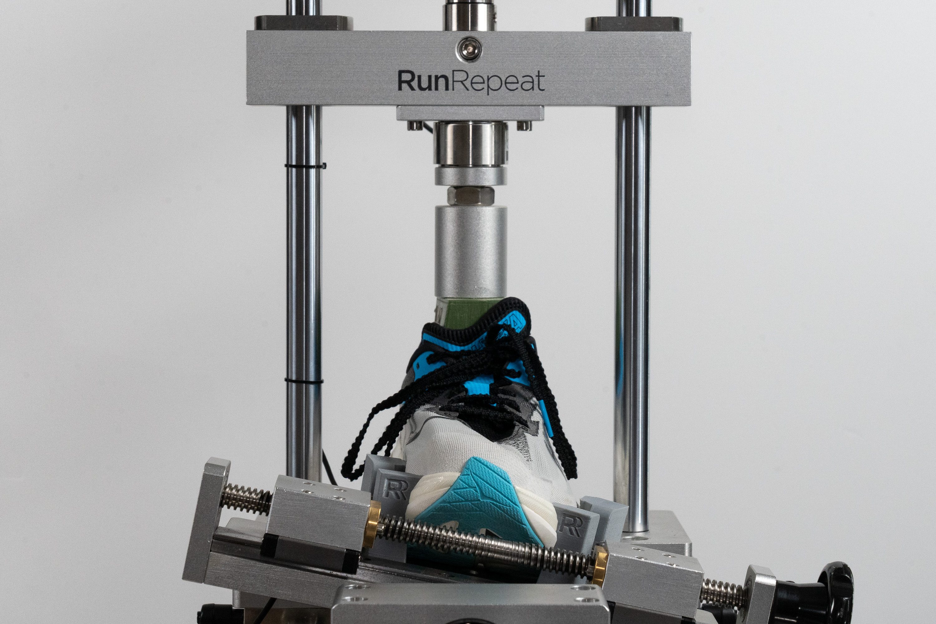 HOKA Rocket X 3 Torsional rigidity