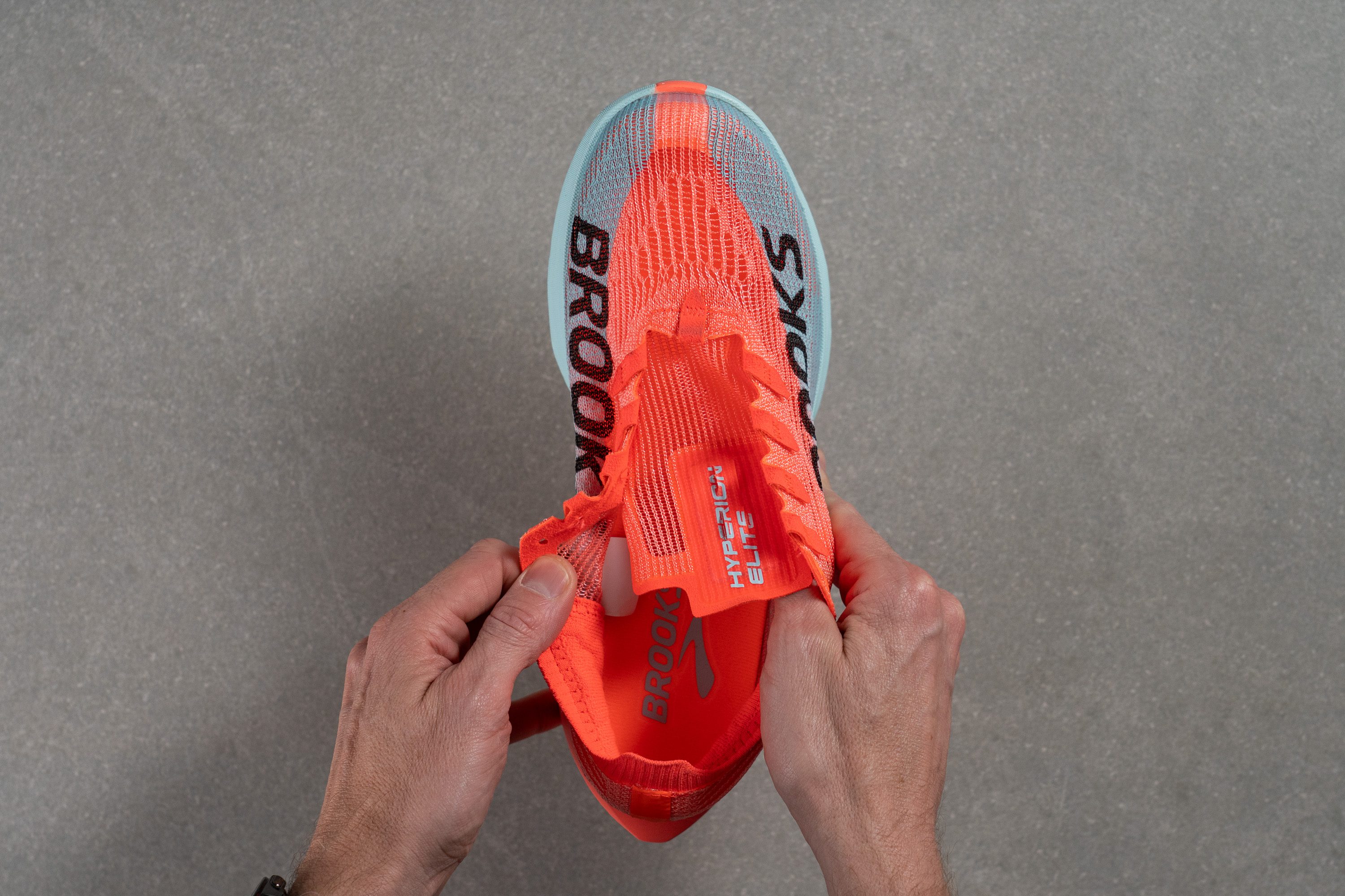 Brooks Hyperion Elite 5 Tongue: gusset type