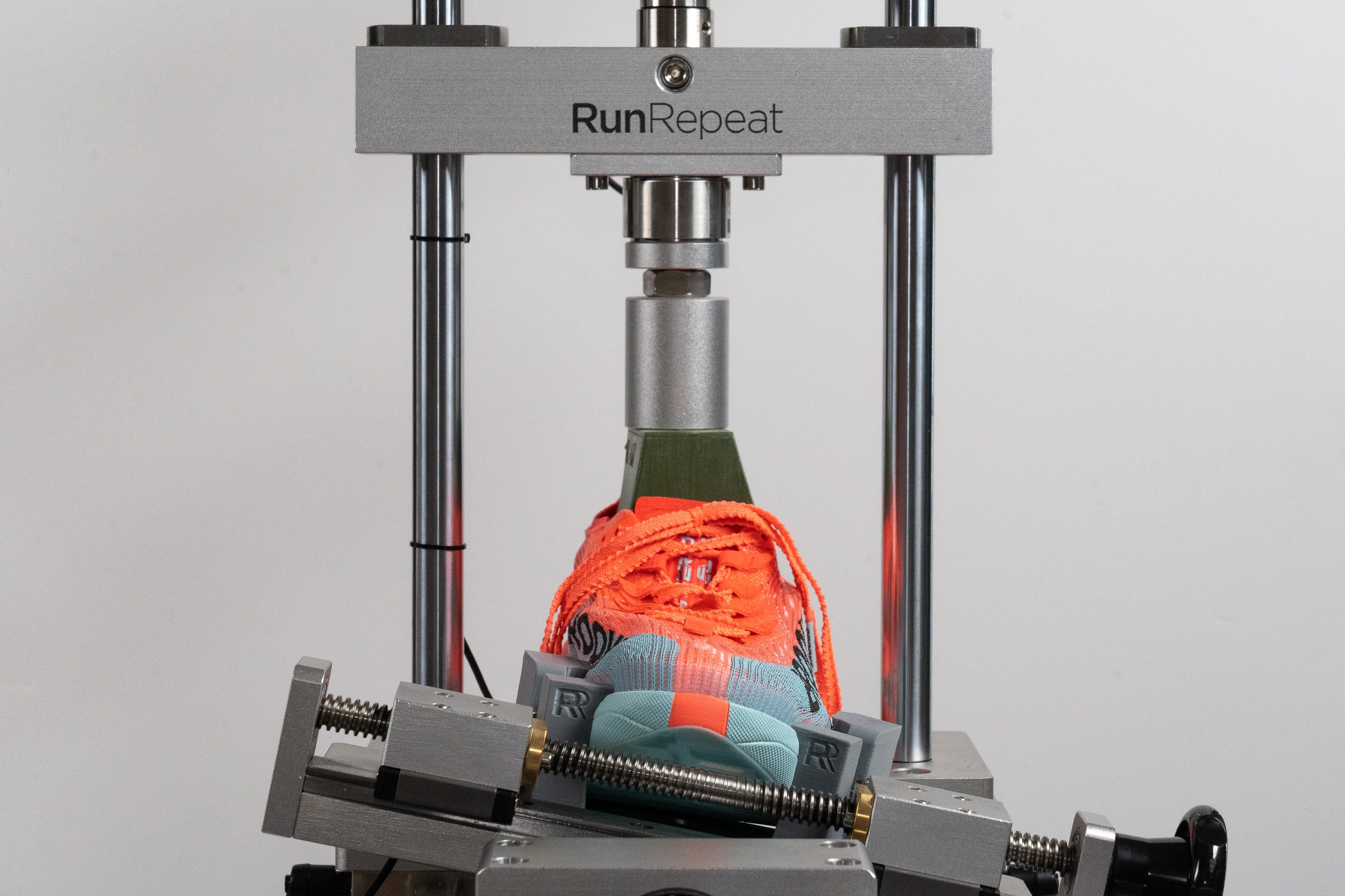 Brooks Hyperion Elite 5 Torsional rigidity