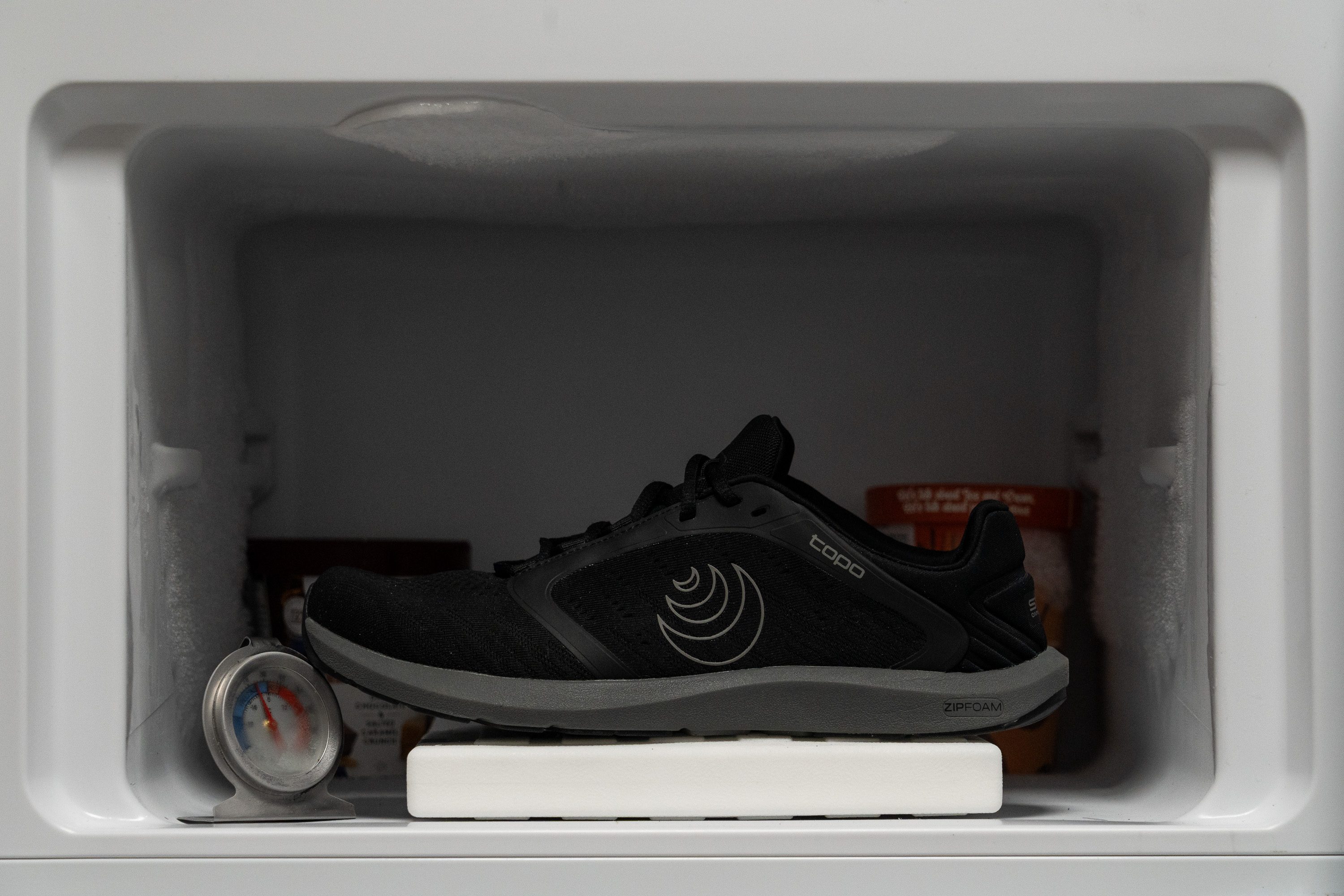 Topo ST-5 Midsole softness in cold (%)