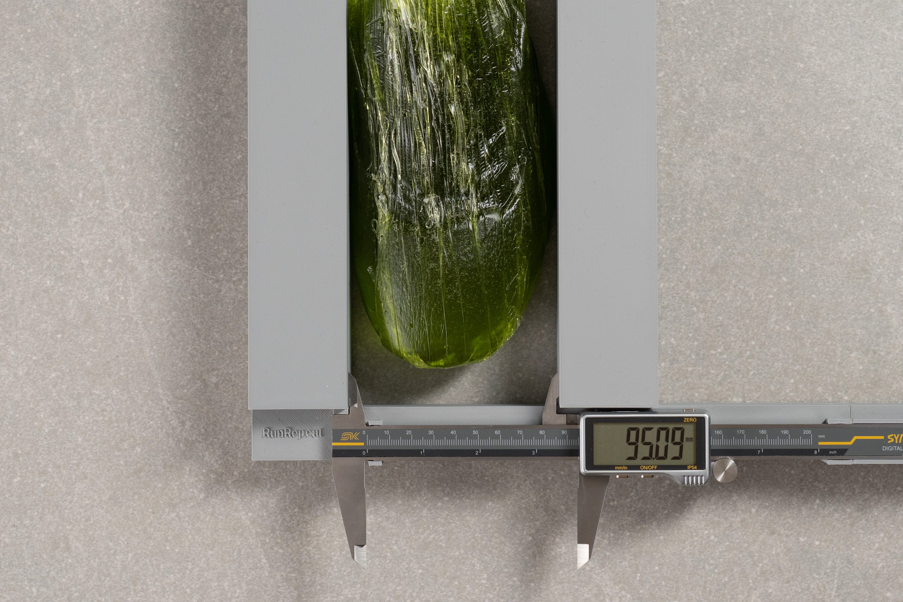 Saucony Hurricane 25 Width / Fit