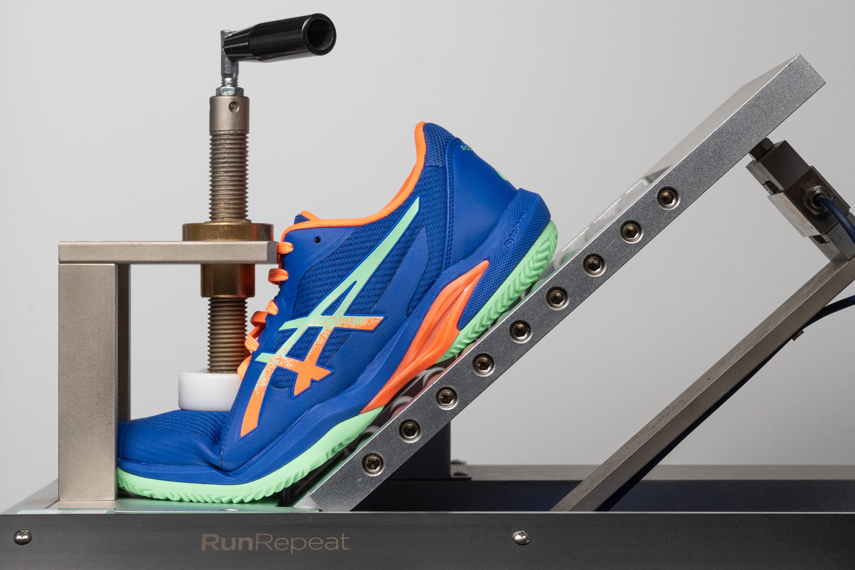 Asics Solution Swift FF 2 Flexibility / Stiffness