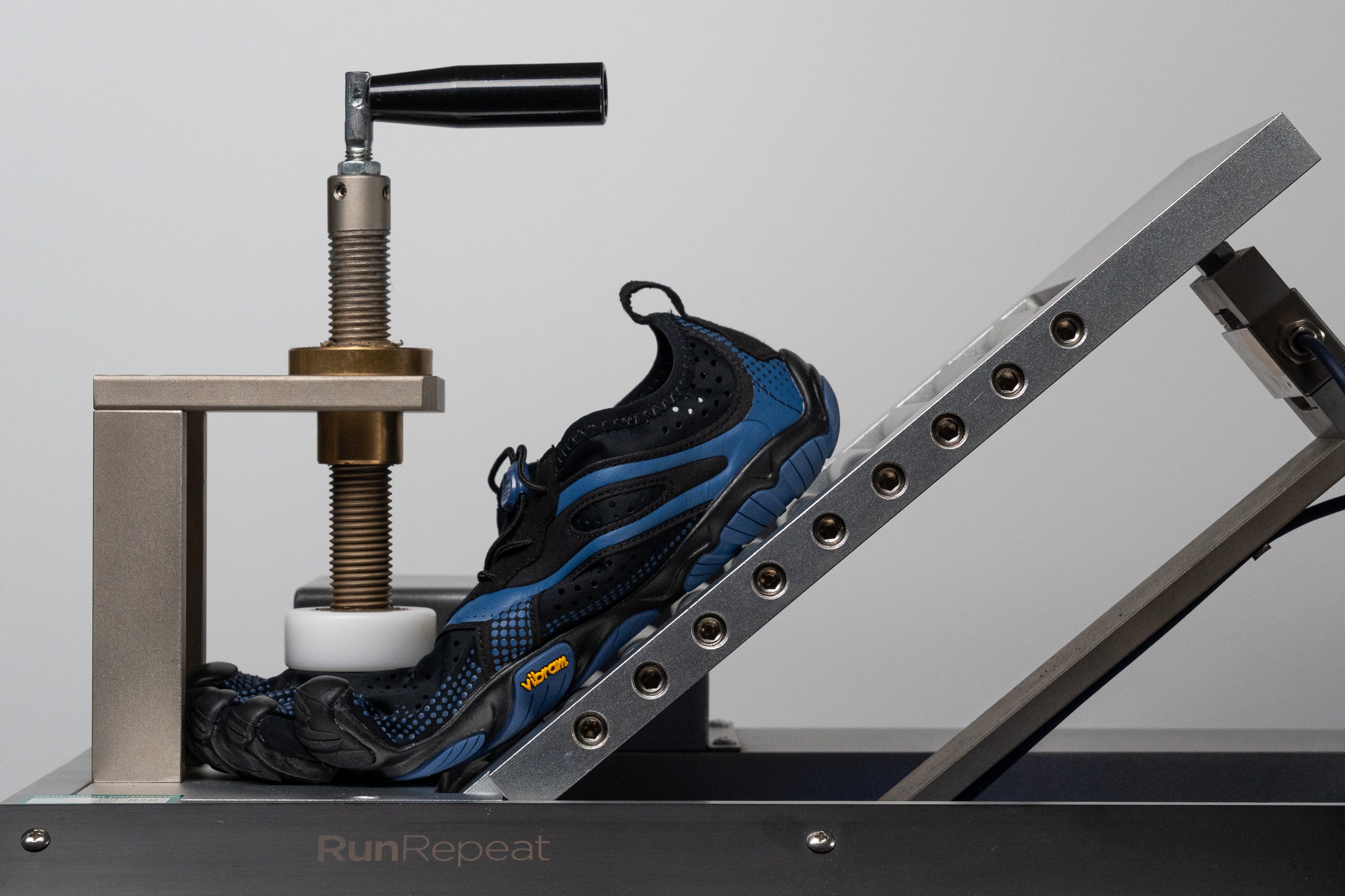 Vibram FiveFingers V-Run Flexibility / Stiffness