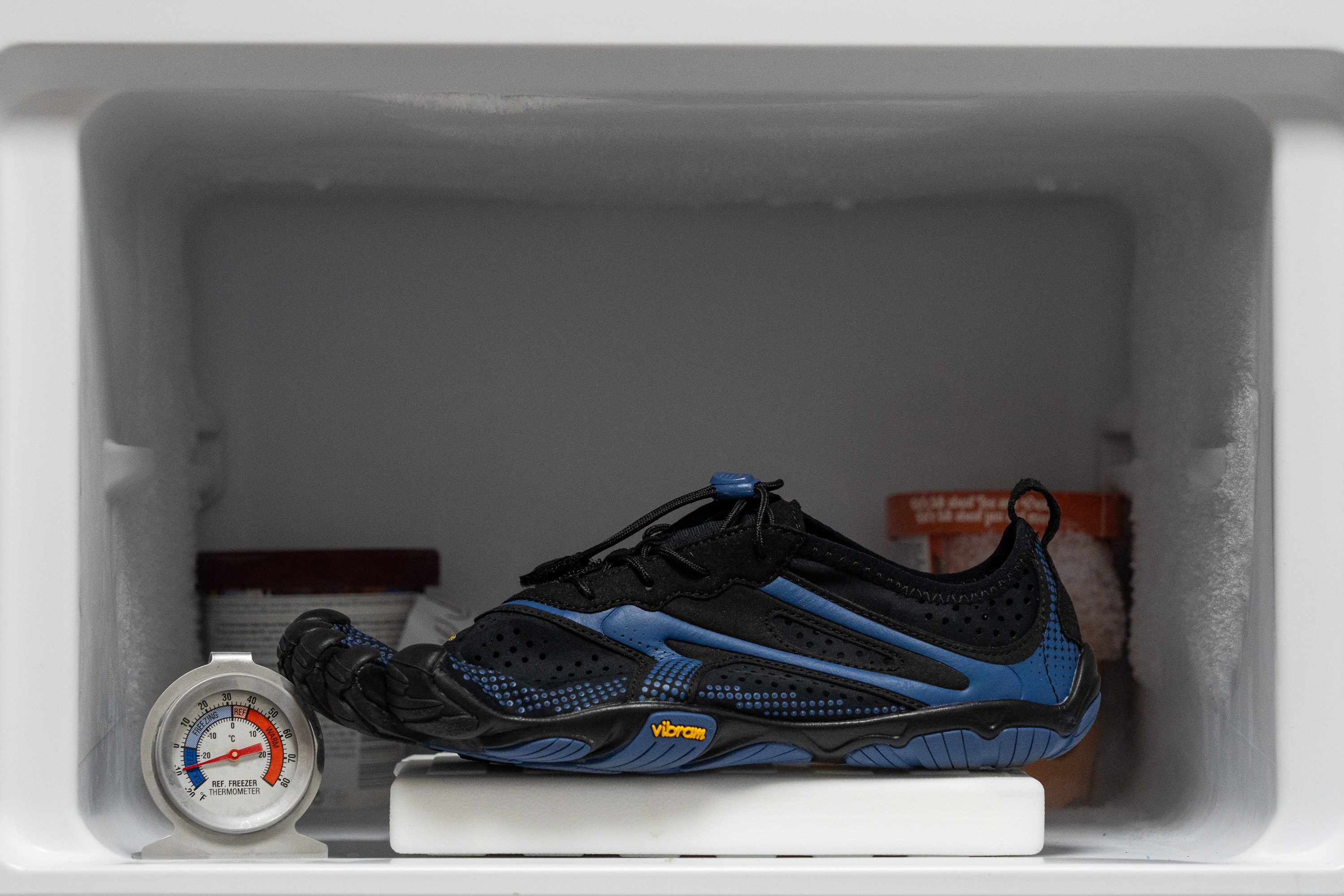 Vibram FiveFingers V-Run Midsole softness in cold (%)
