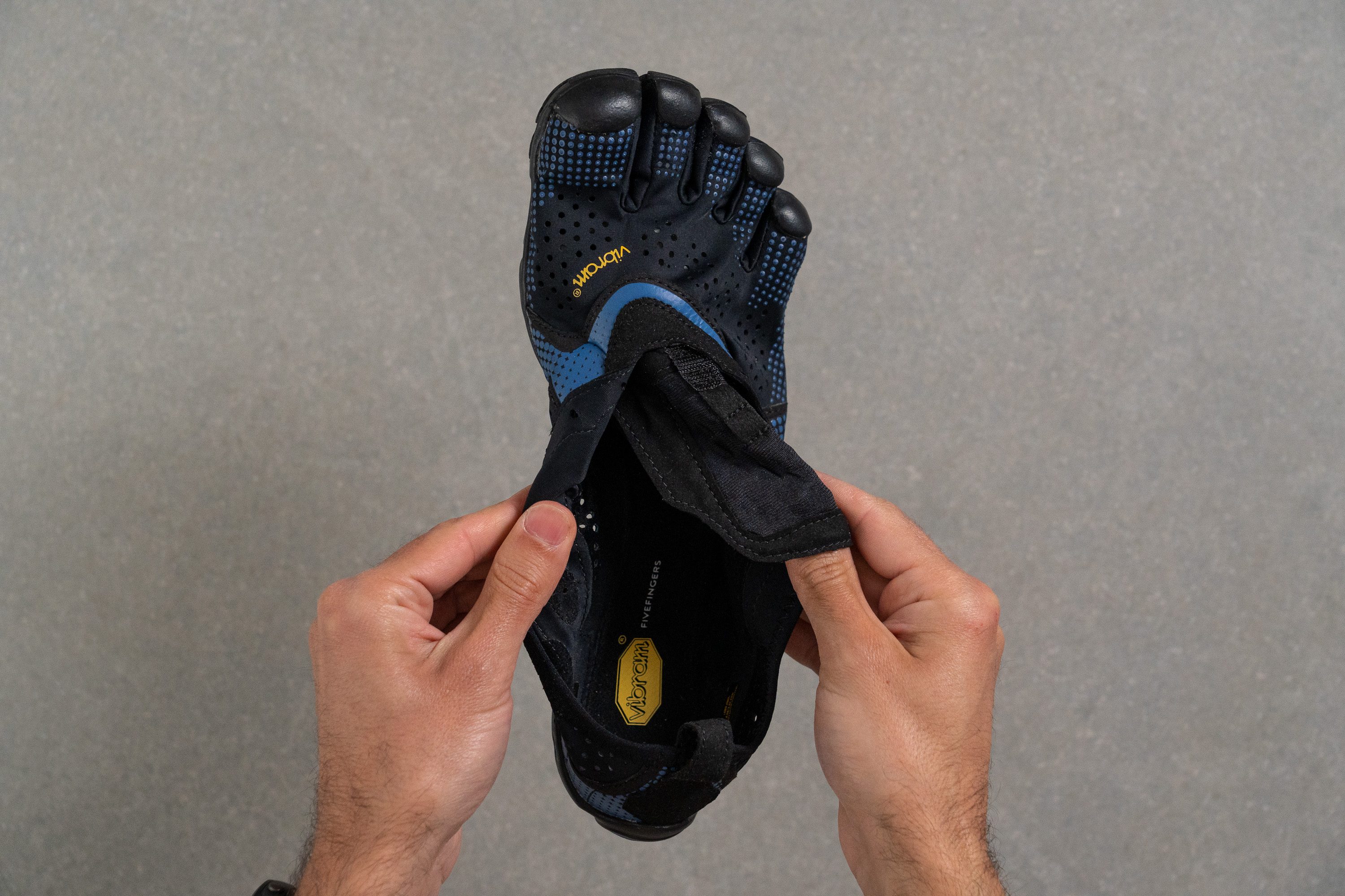 Vibram FiveFingers V-Run Tongue: gusset type