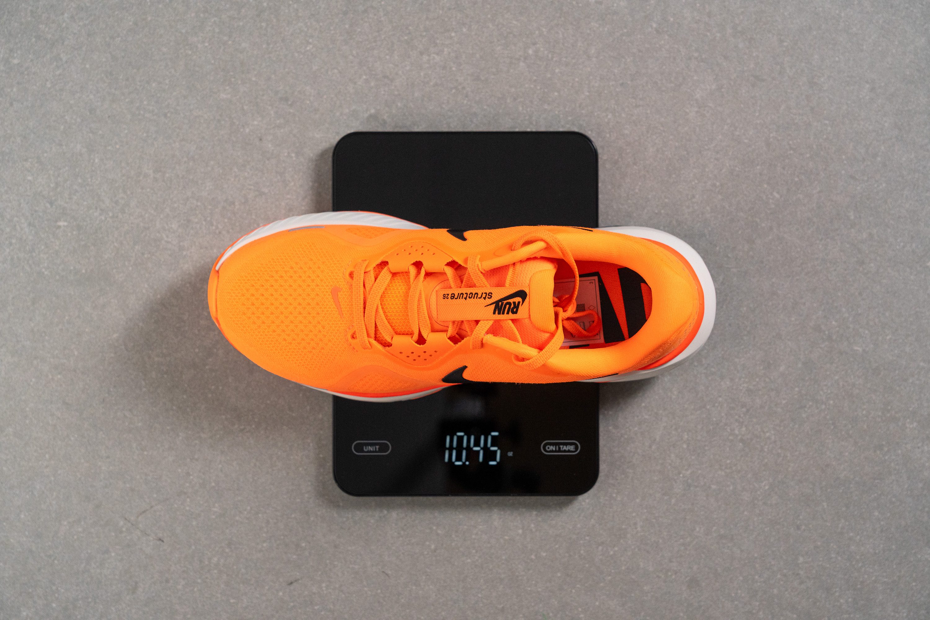 Nike Structure 26 Weight