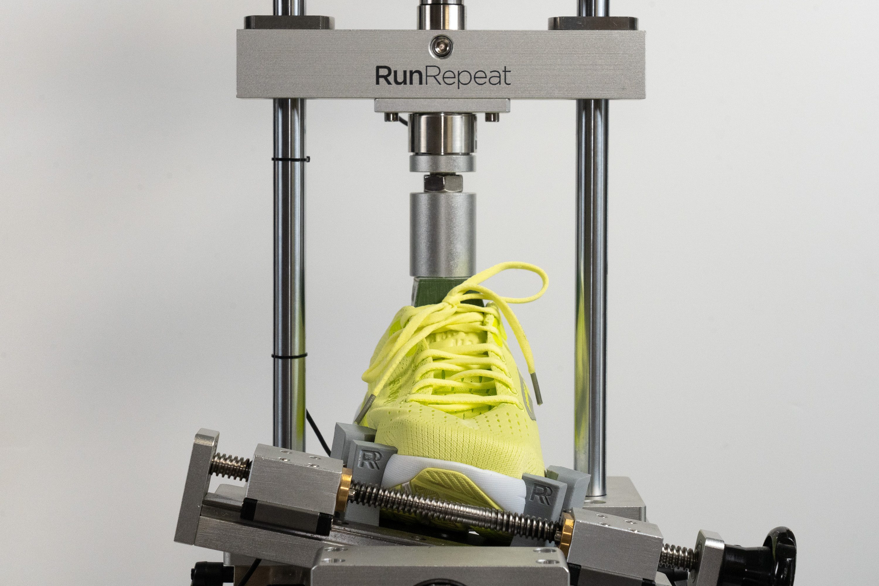 Brooks Ghost Max 3 Torsional rigidity