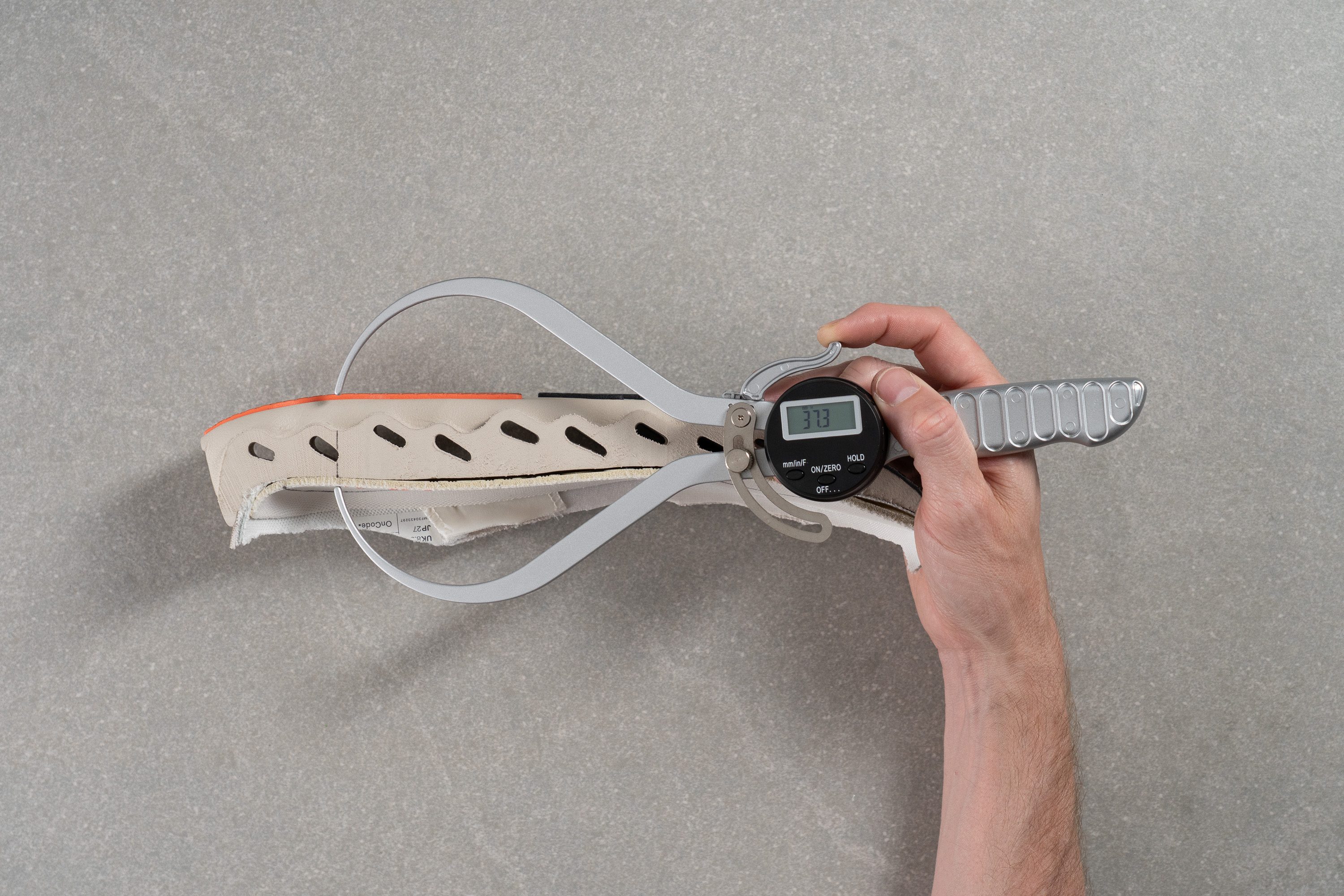 On Cloudsurfer Max Heel stack